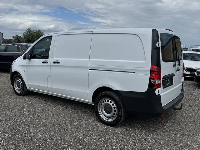 Mercedes-Benz Vito view 10
