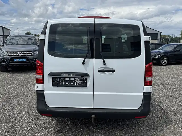Mercedes-Benz Vito view 8