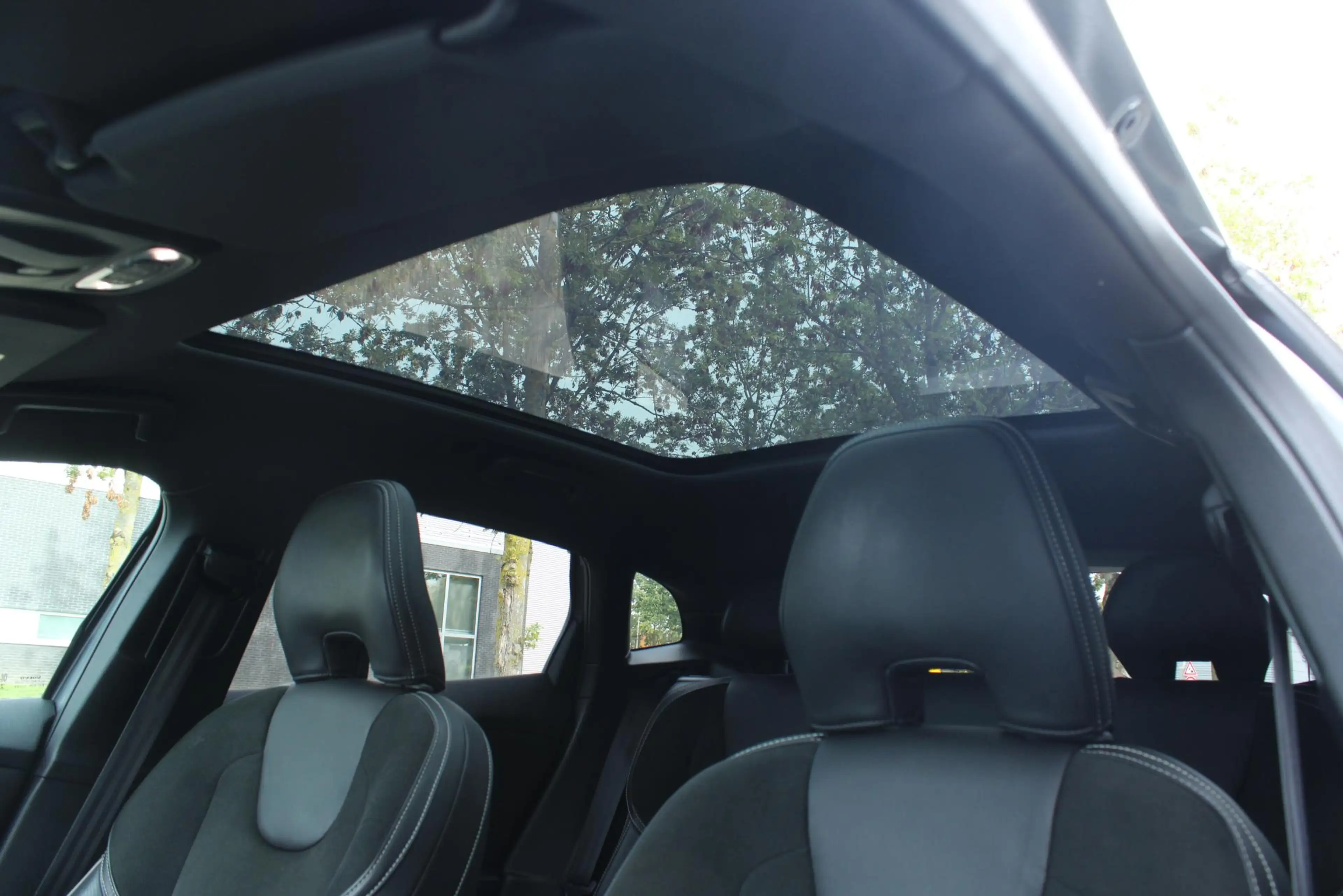 Volvo V40 T3 Automaat Polar+ Sport | Trekhaak | Panoramadak — photo 14