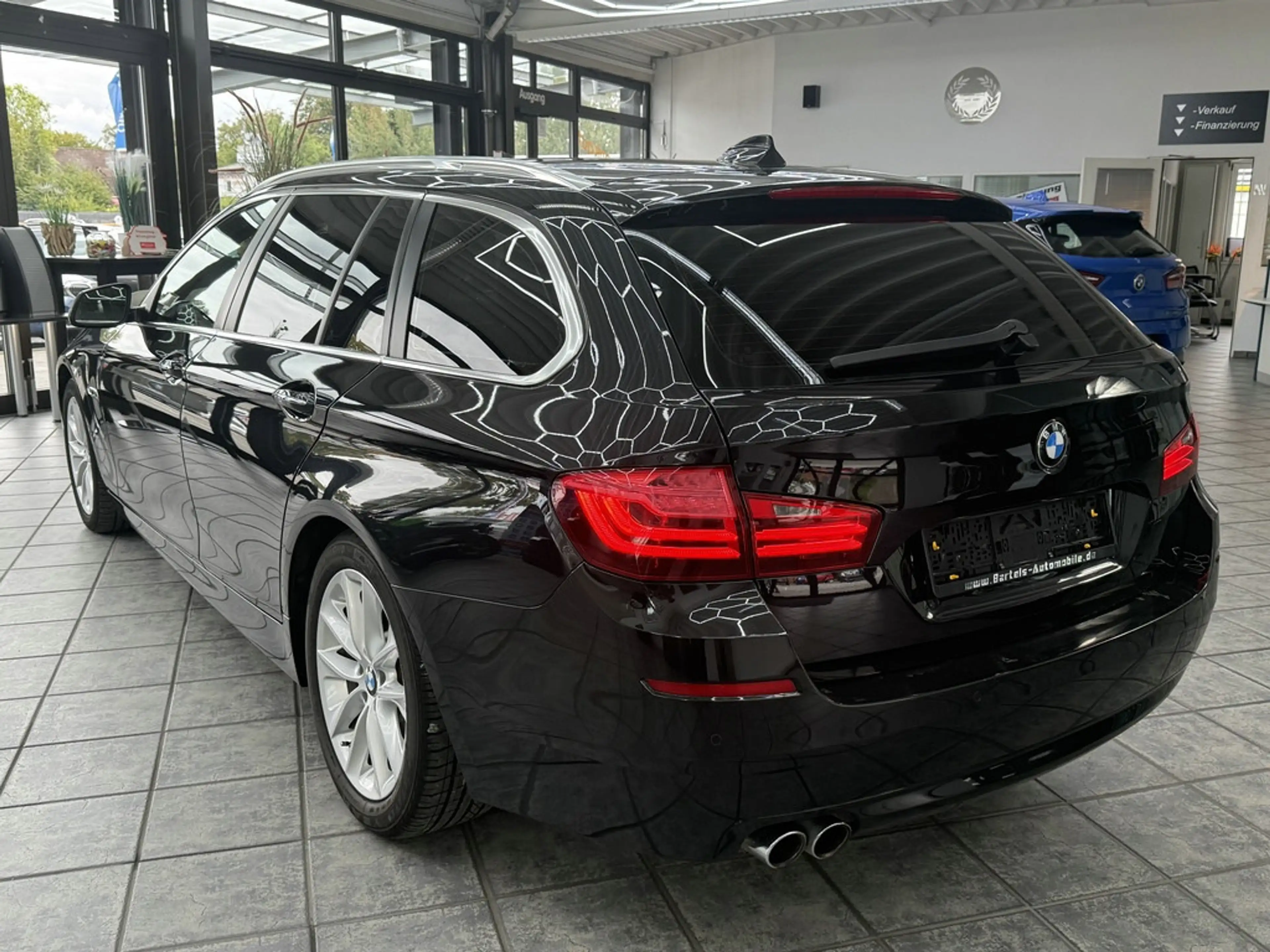 BMW 530 dA Touring xDrive, Leder, Navi, Pano, Xenon — photo 7