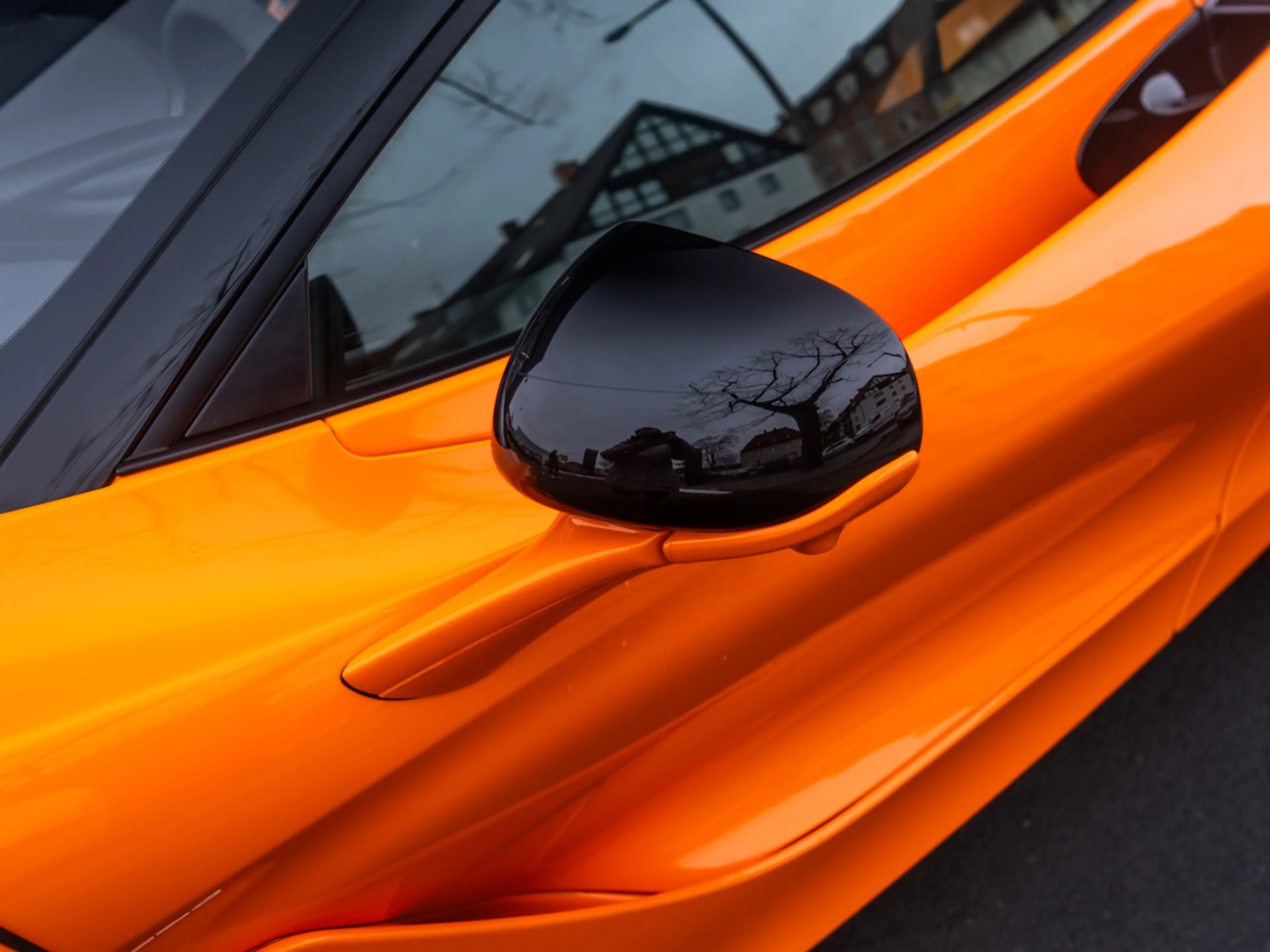 McLaren 750S Performance/360°/CF Fenders/CF SW — photo 14