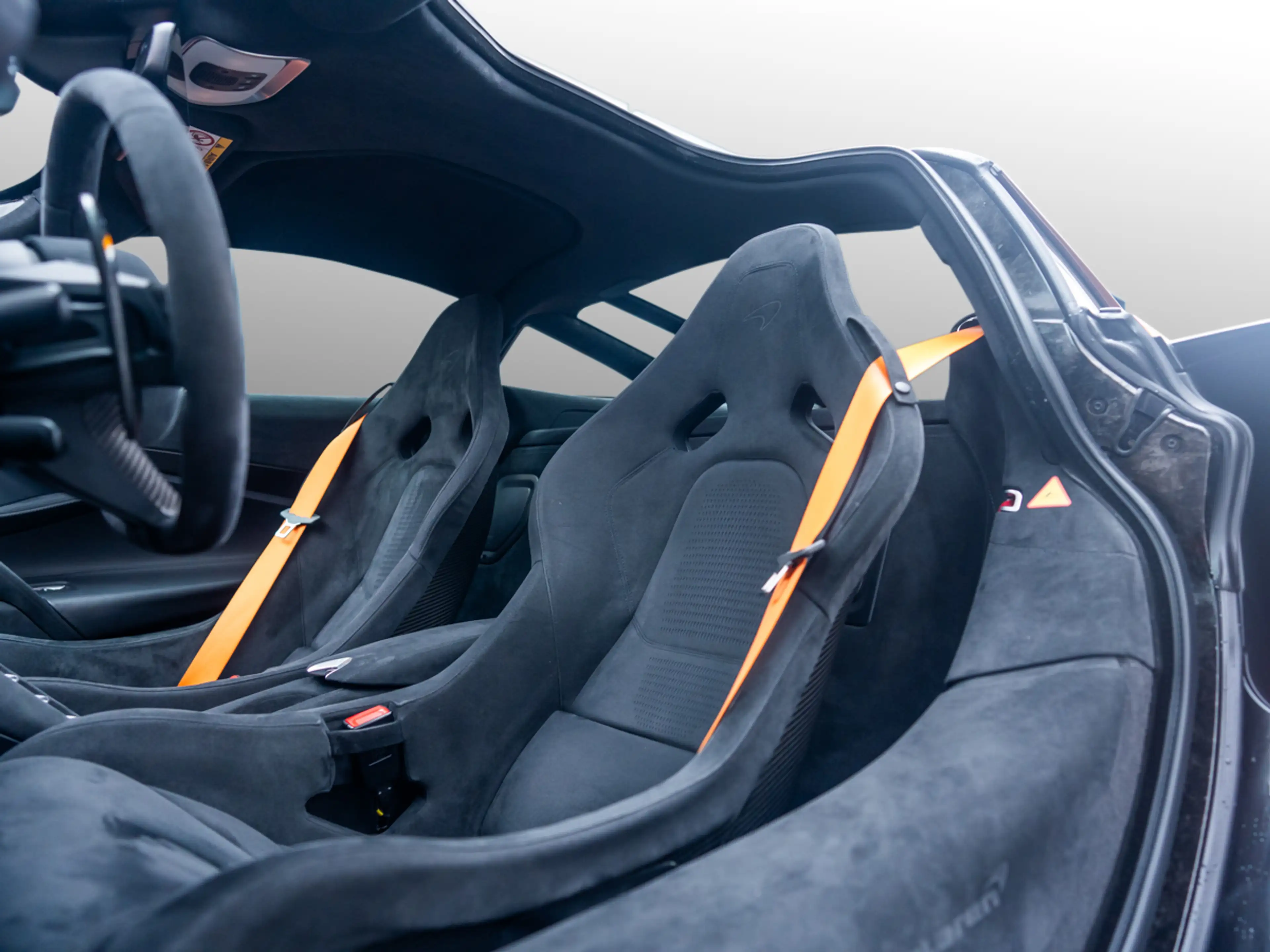 McLaren 750S Performance/360°/CF Fenders/CF SW — photo 11