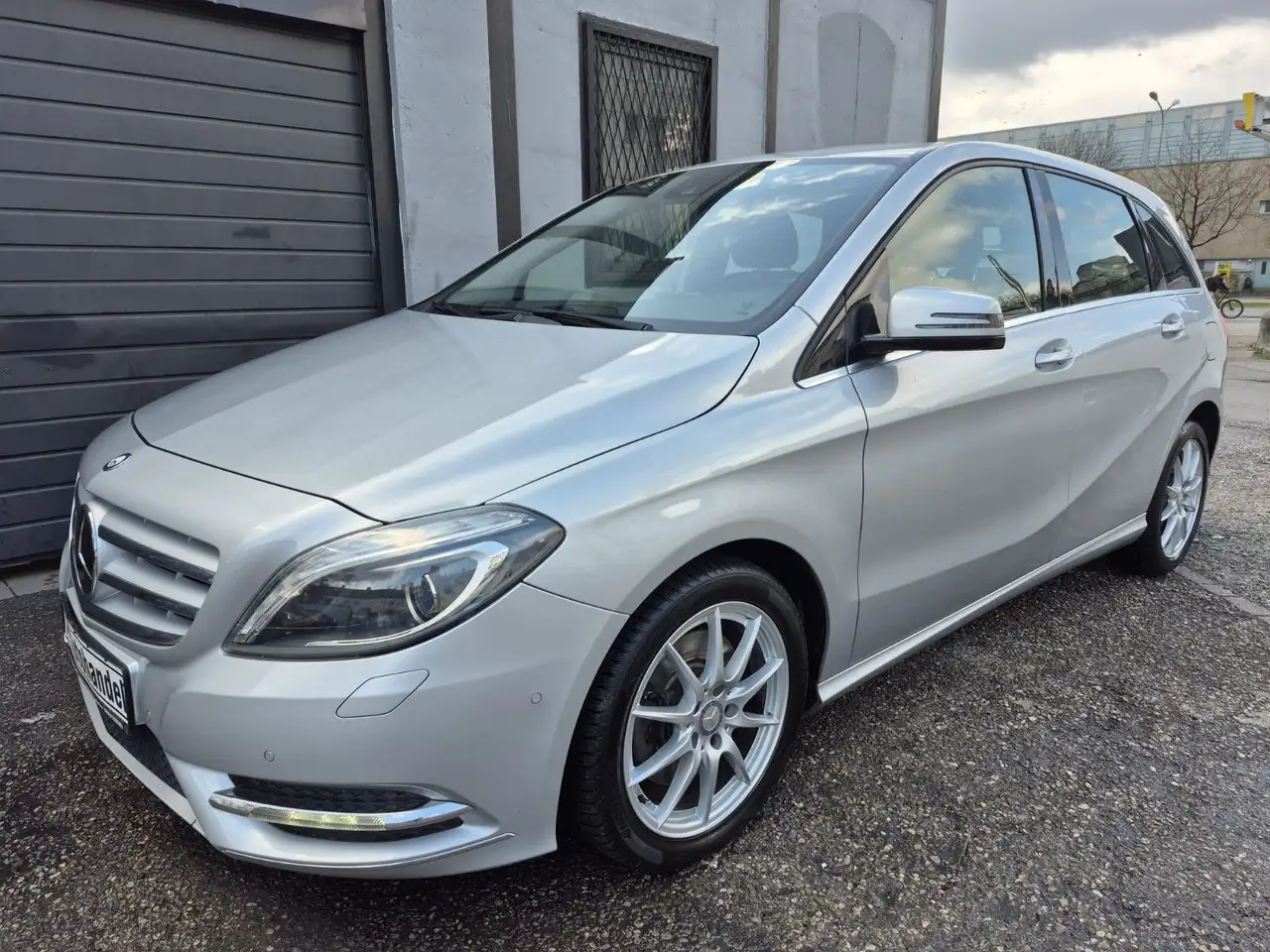 Mercedes-Benz B 250