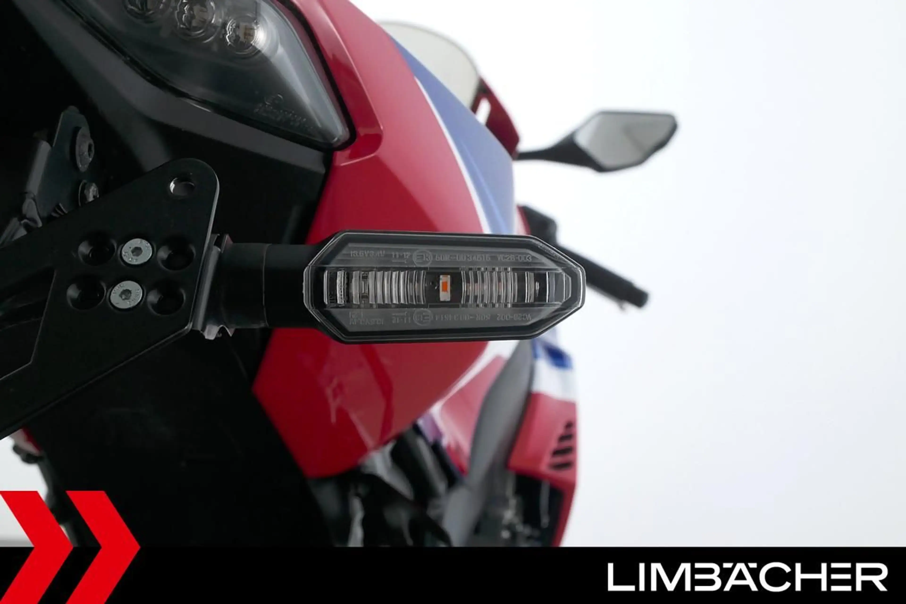 Honda CBR 1000 RR-R FIREBLADE SC82 - Akrapovic, QS, — photo 18