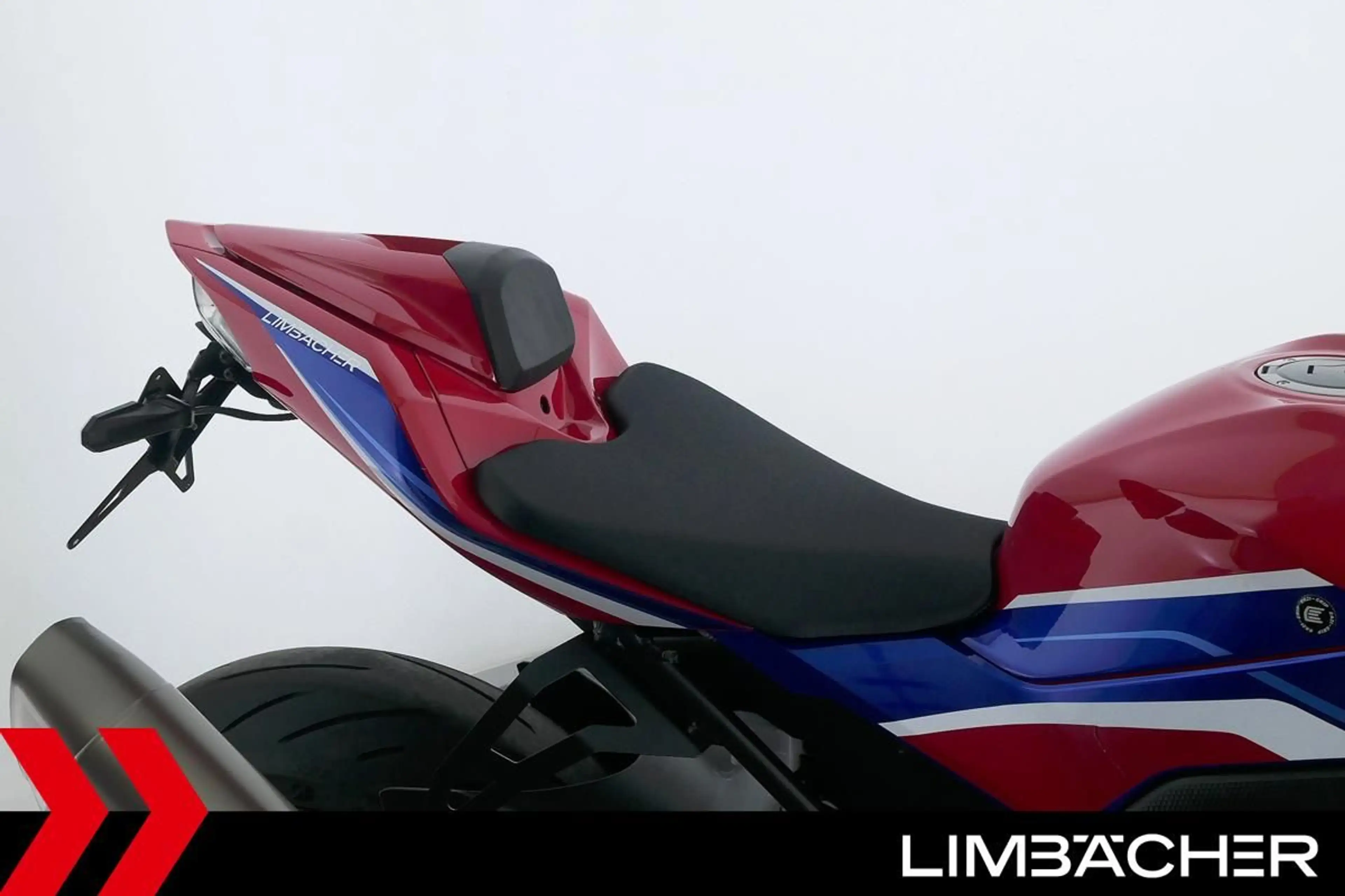 Honda CBR 1000 RR-R FIREBLADE SC82 - Akrapovic, QS, — photo 24