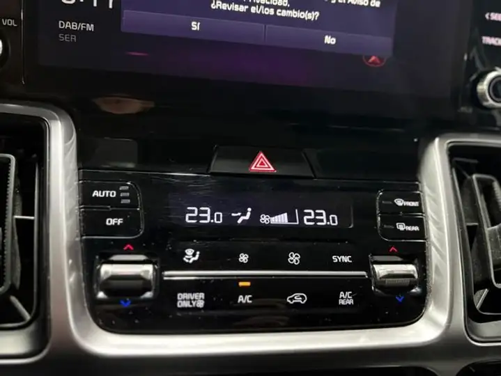 Kia Stonic 2025, foto 16