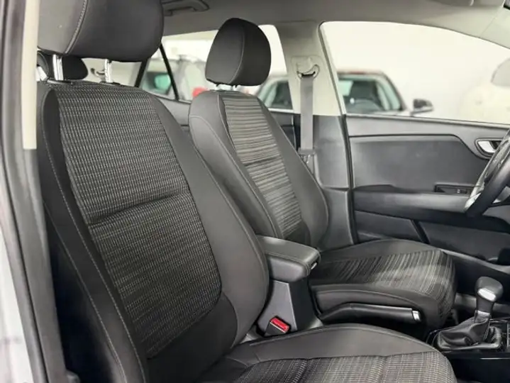 Kia Stonic 2025, foto 17