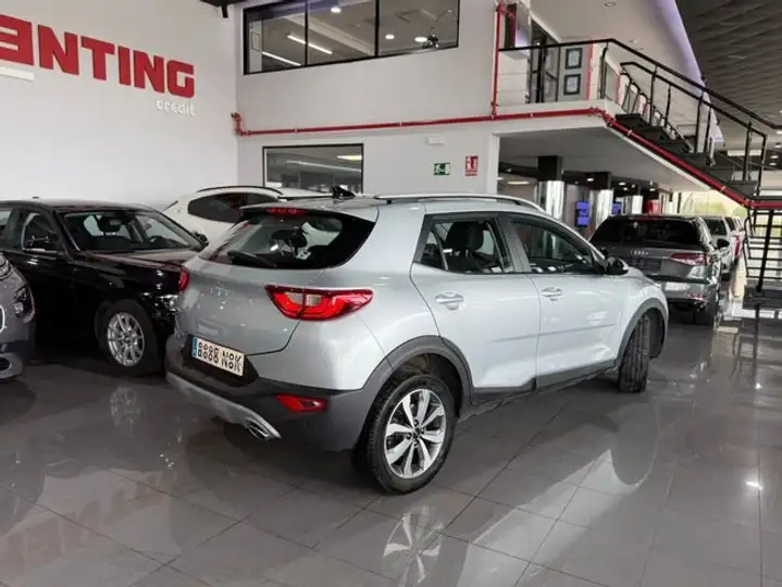 Kia Stonic 2025, foto 4