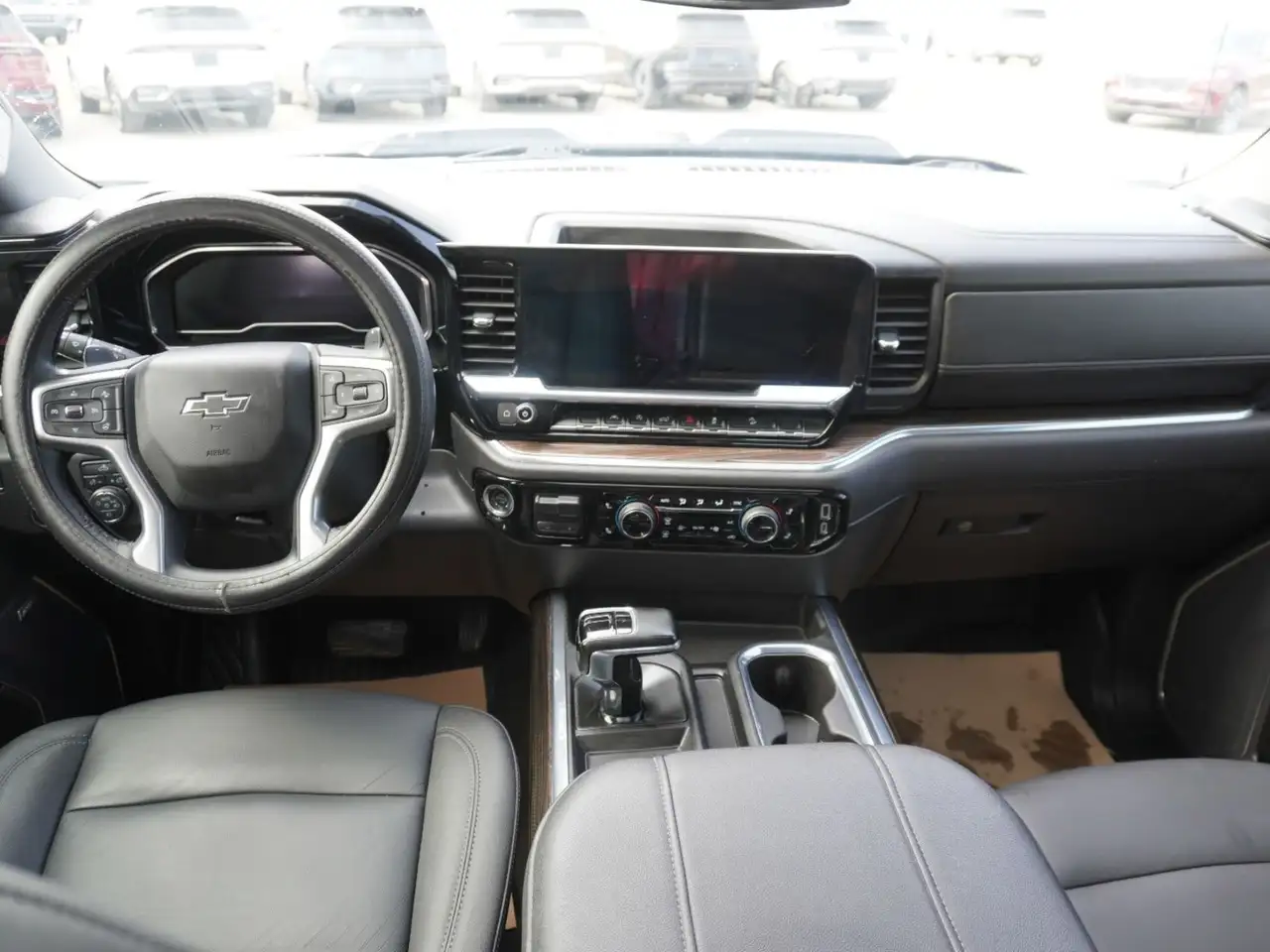 Chevrolet Silverado 1500 снимка Chevrolet Silverado 1500