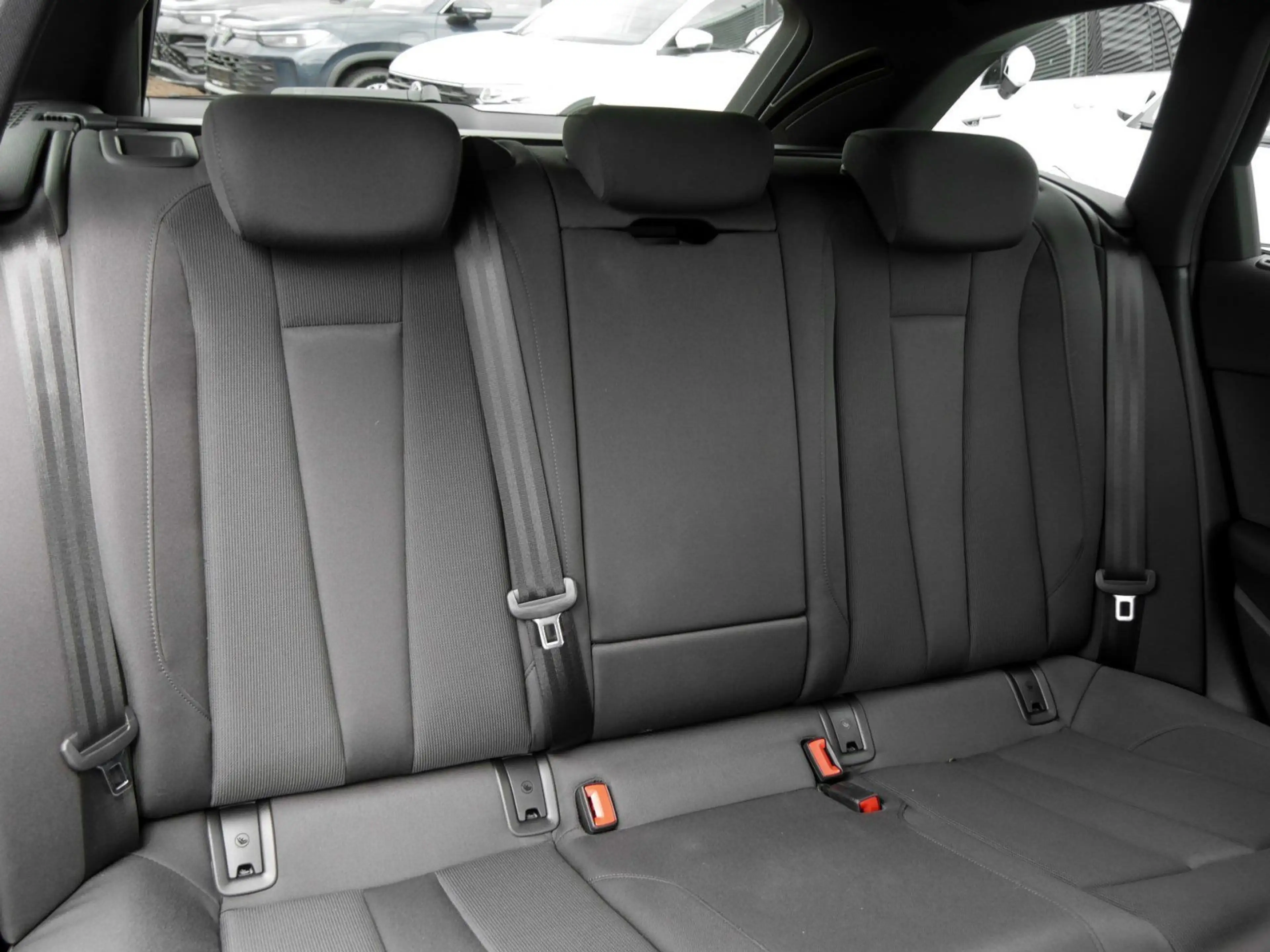 Audi A4 allroad A4 allroad 45 TFSI quattro AHK HUD PANO KAMERA M — photo 5