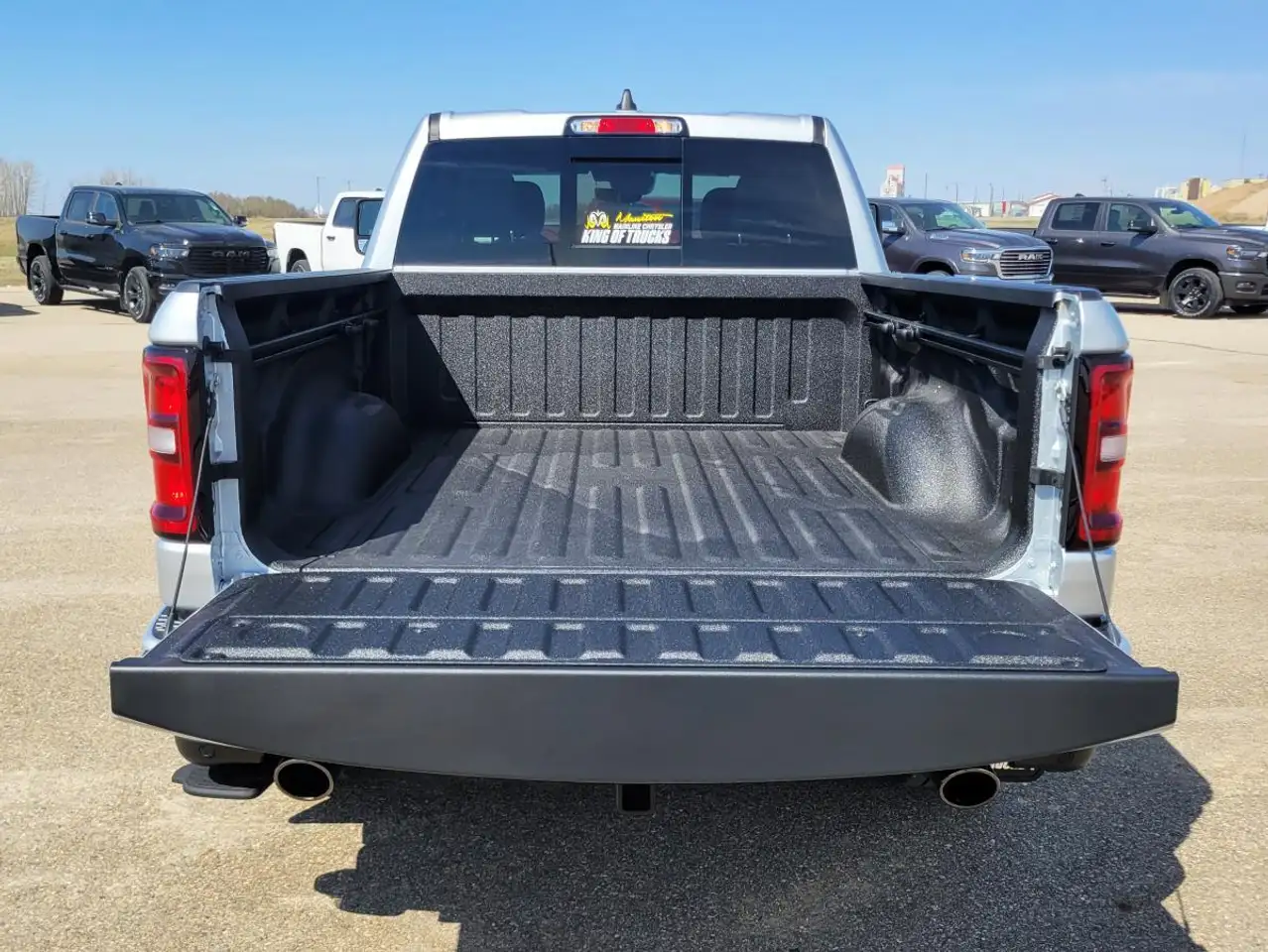 RAM 1500 снимка RAM 1500