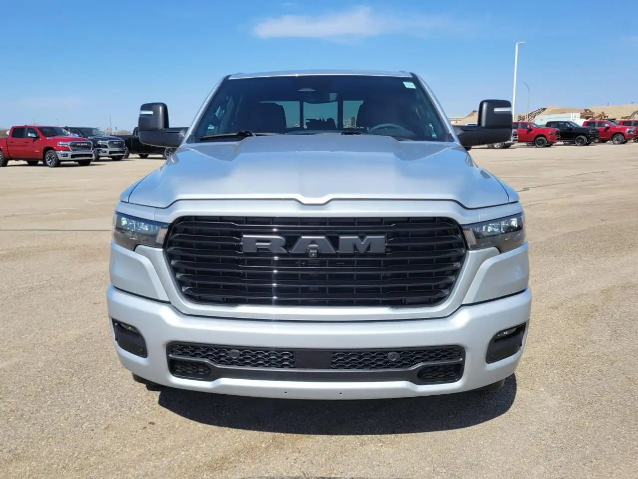 RAM 1500 снимка RAM 1500