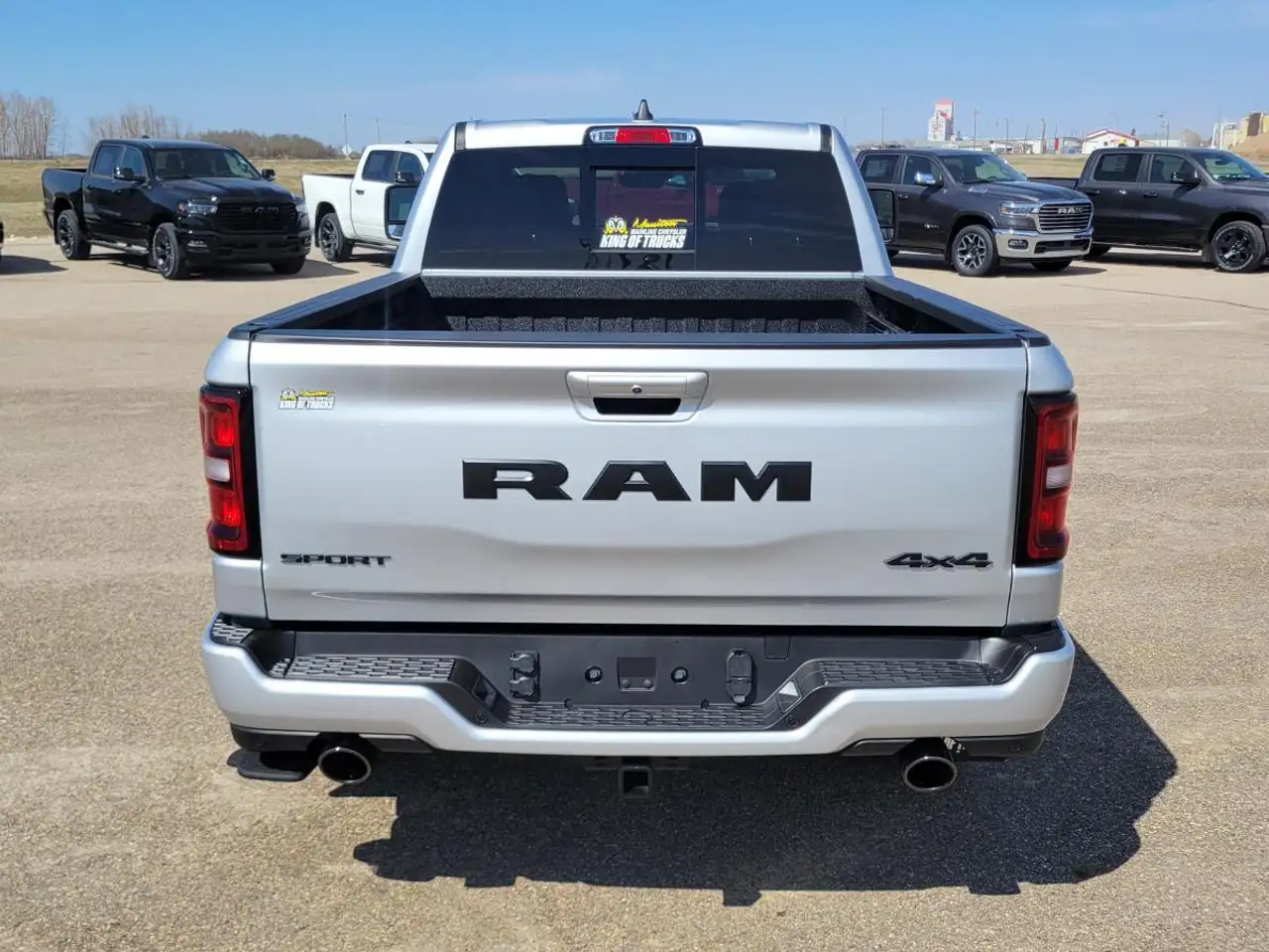 RAM 1500 снимка RAM 1500