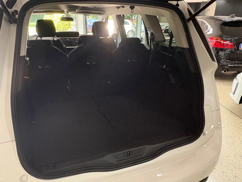 Citroen Grand C4 SpaceTourer 1.2 130pk Business 7 Persoons Navigatie Parkeerhul — photo 9