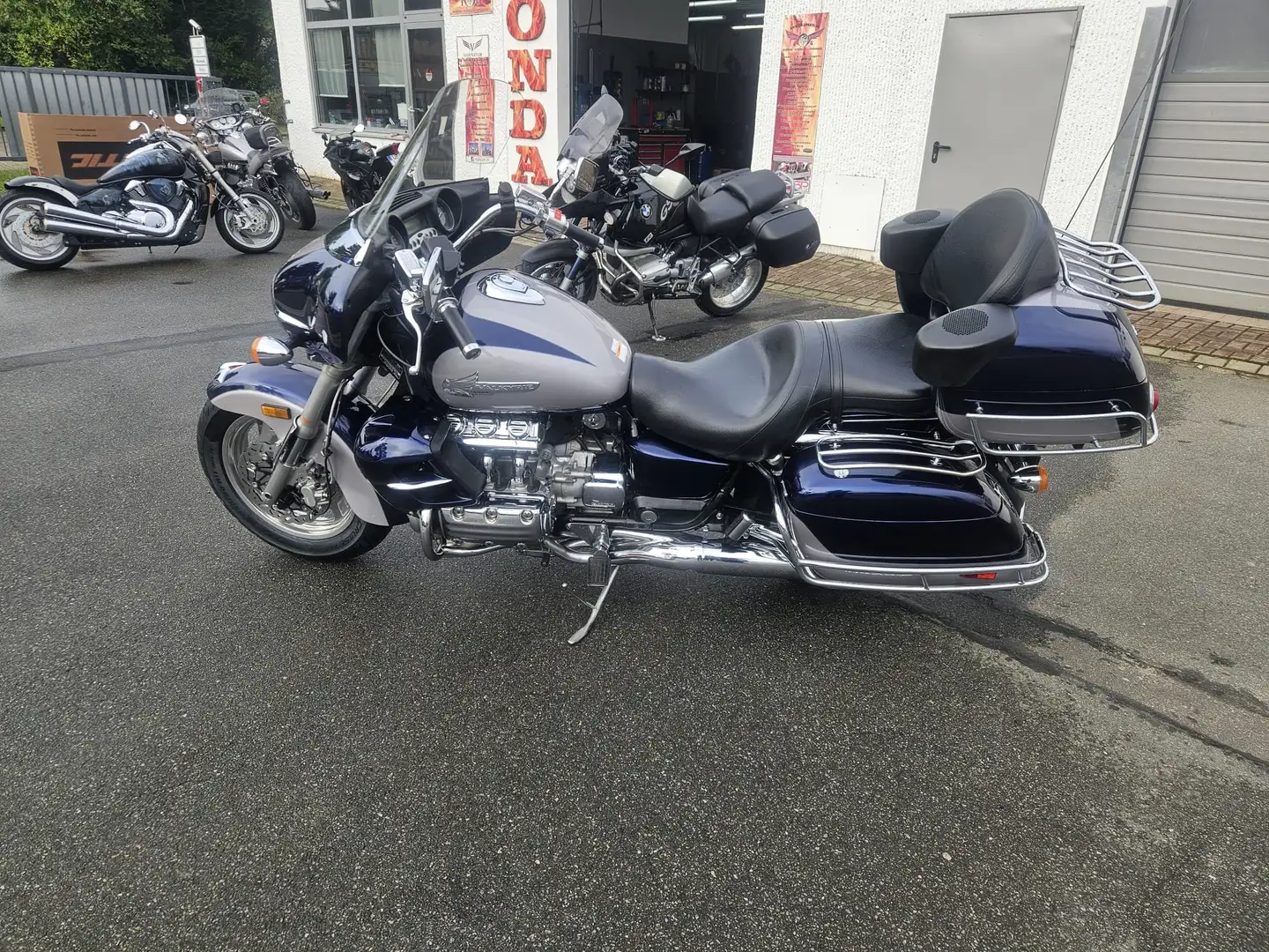 Honda F 6 C Interstate Blau - 1
