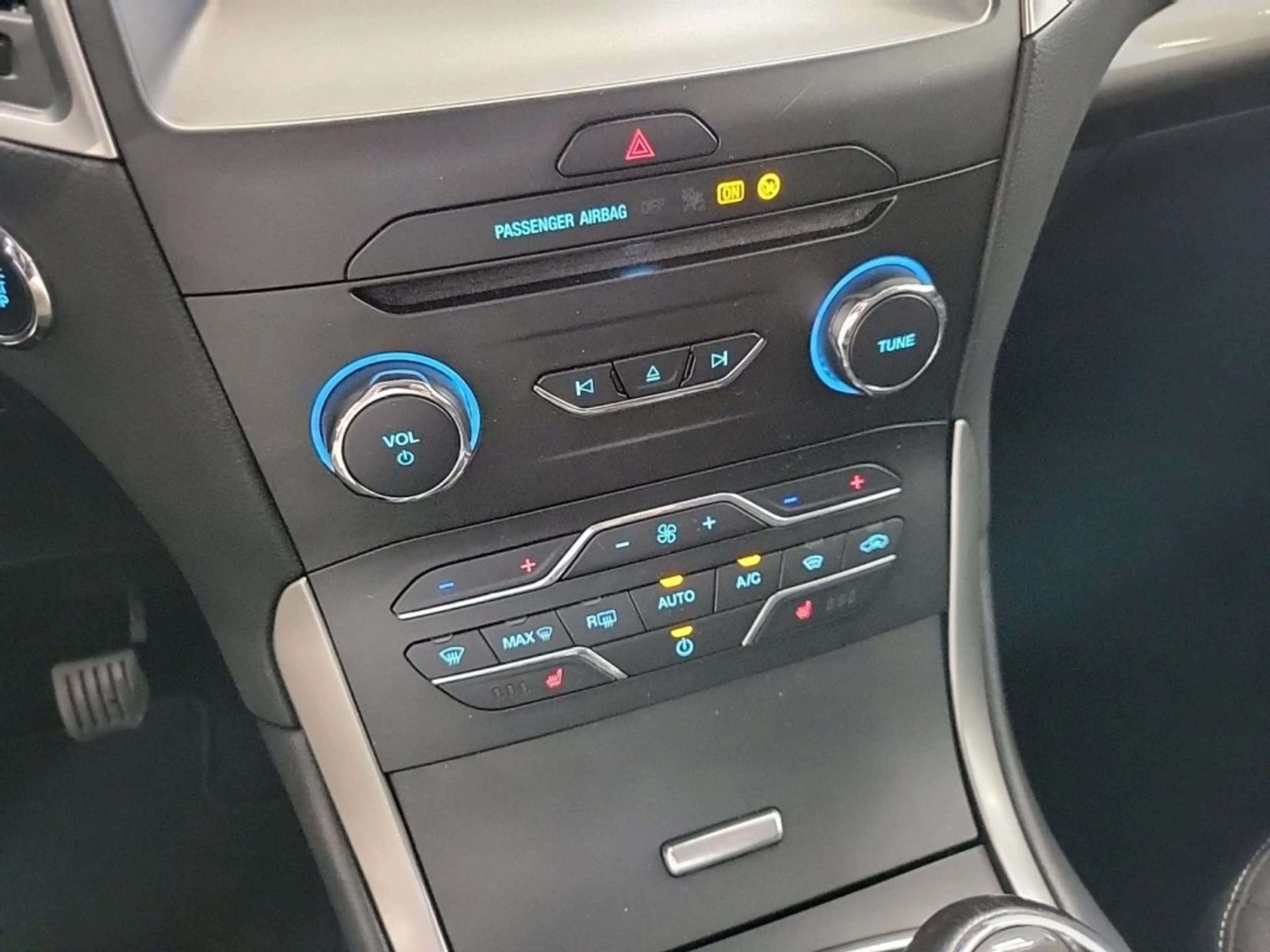 Ford Galaxy 2,0 EcoBlue SCR Trend — photo 12