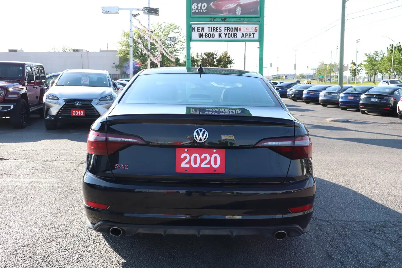 Volkswagen Jetta снимка Volkswagen Jetta