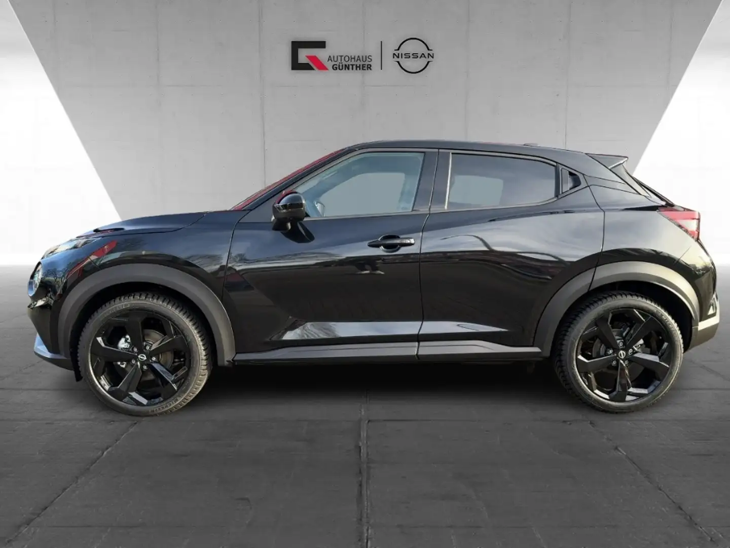 Nissan Juke TEKNA Automatik Bose/Winter/360°/Carplay Schwarz - 2