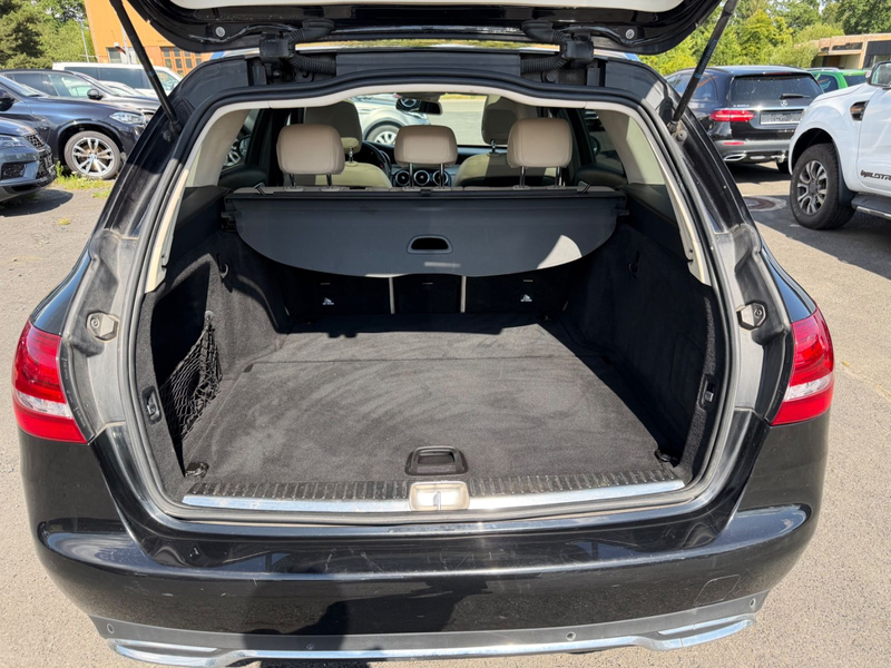 Mercedes-Benz C 220 BlueTec d Avantgarde Pano Navi LED AHK — photo 13