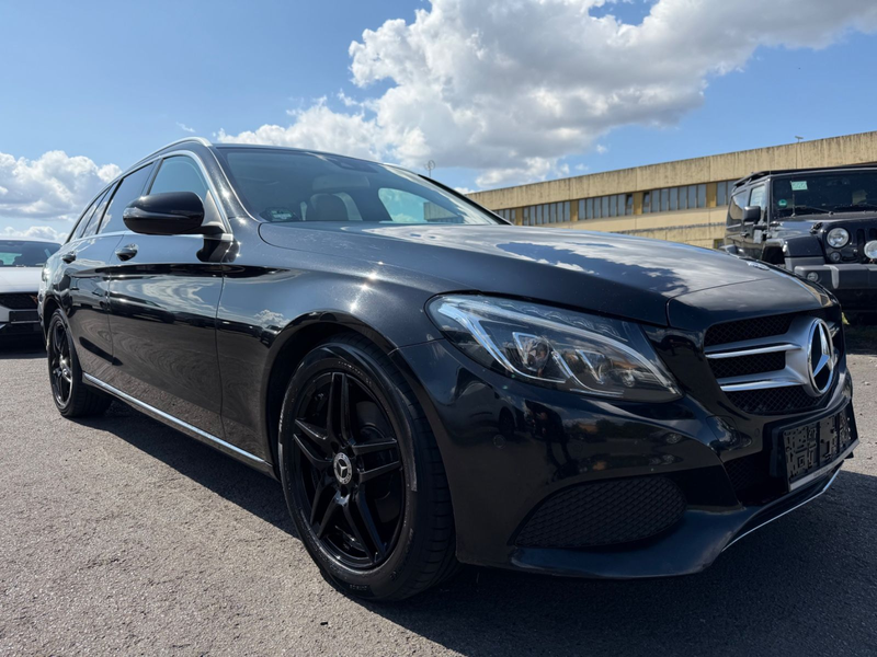 Mercedes-Benz C 220 BlueTec d Avantgarde Pano Navi LED AHK — photo 3
