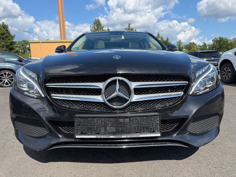 Mercedes-Benz C 220 BlueTec d Avantgarde Pano Navi LED AHK — photo 2