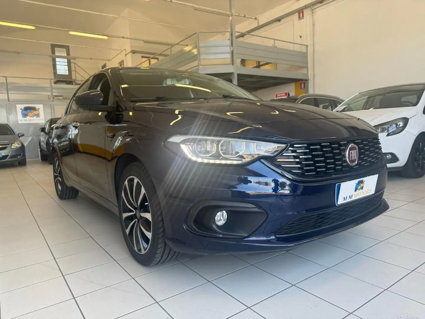 Fiat Tipo 1.4 5 porte Lounge  **NEOPATENTATI** Grigio - 1