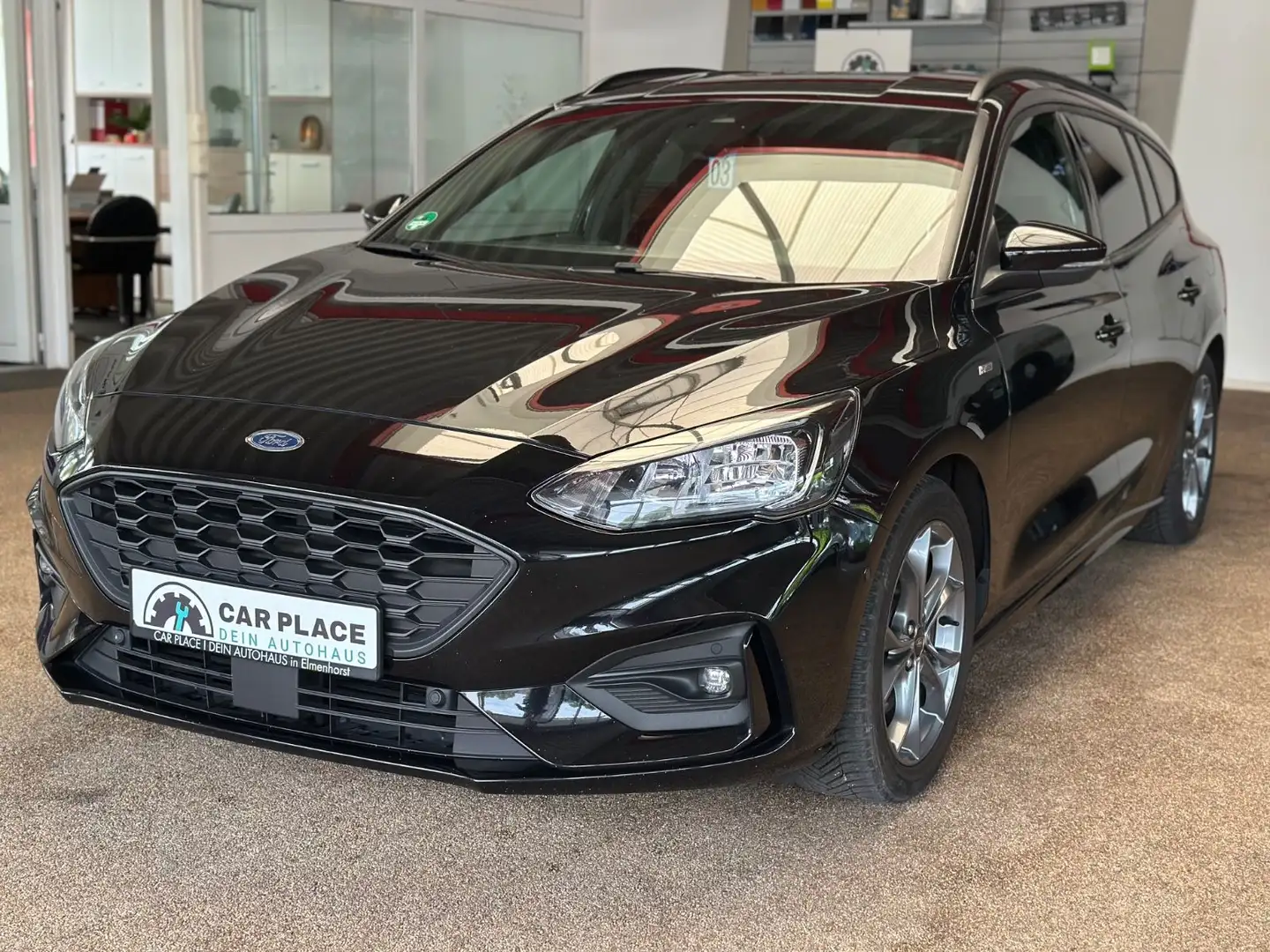 Ford Focus Turnier ST-Line Schwarz - 1