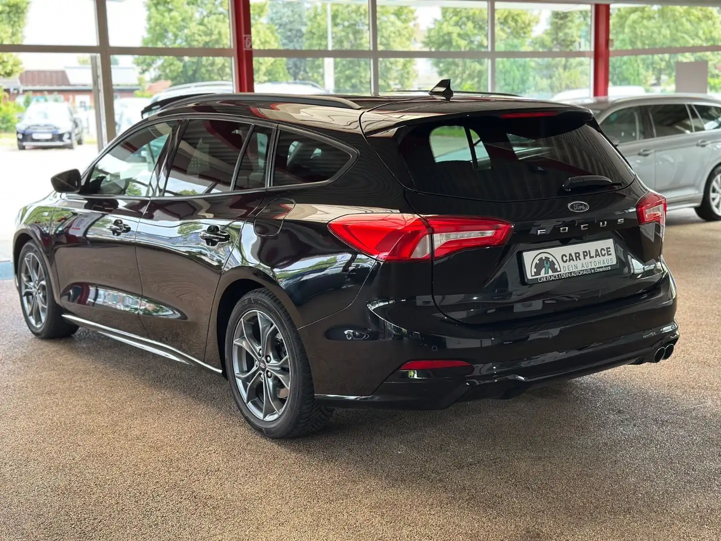 Ford Focus Turnier ST-Line Schwarz - 2
