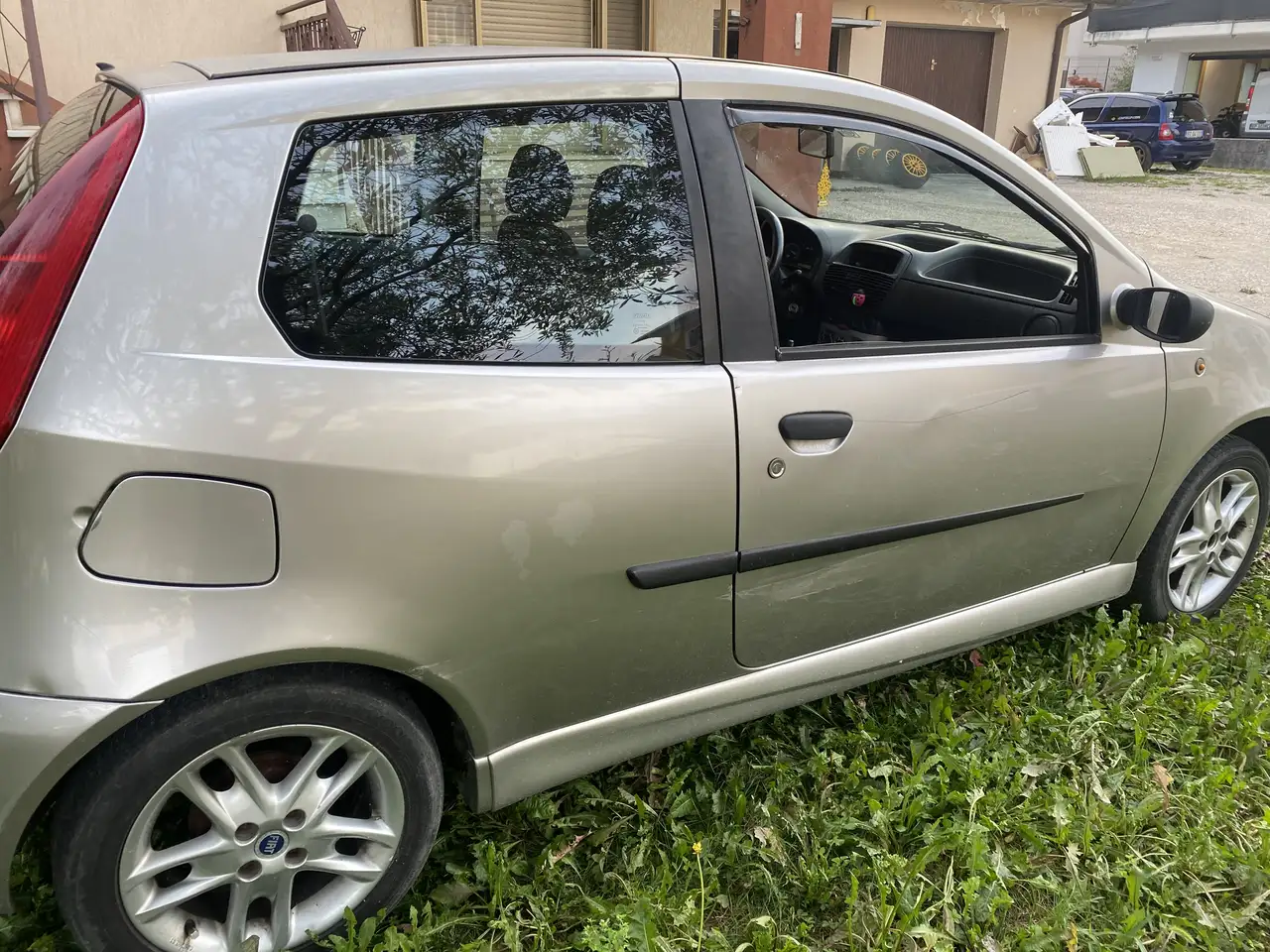 Fiat Punto 3p 1.2 16v HLX, foto 3