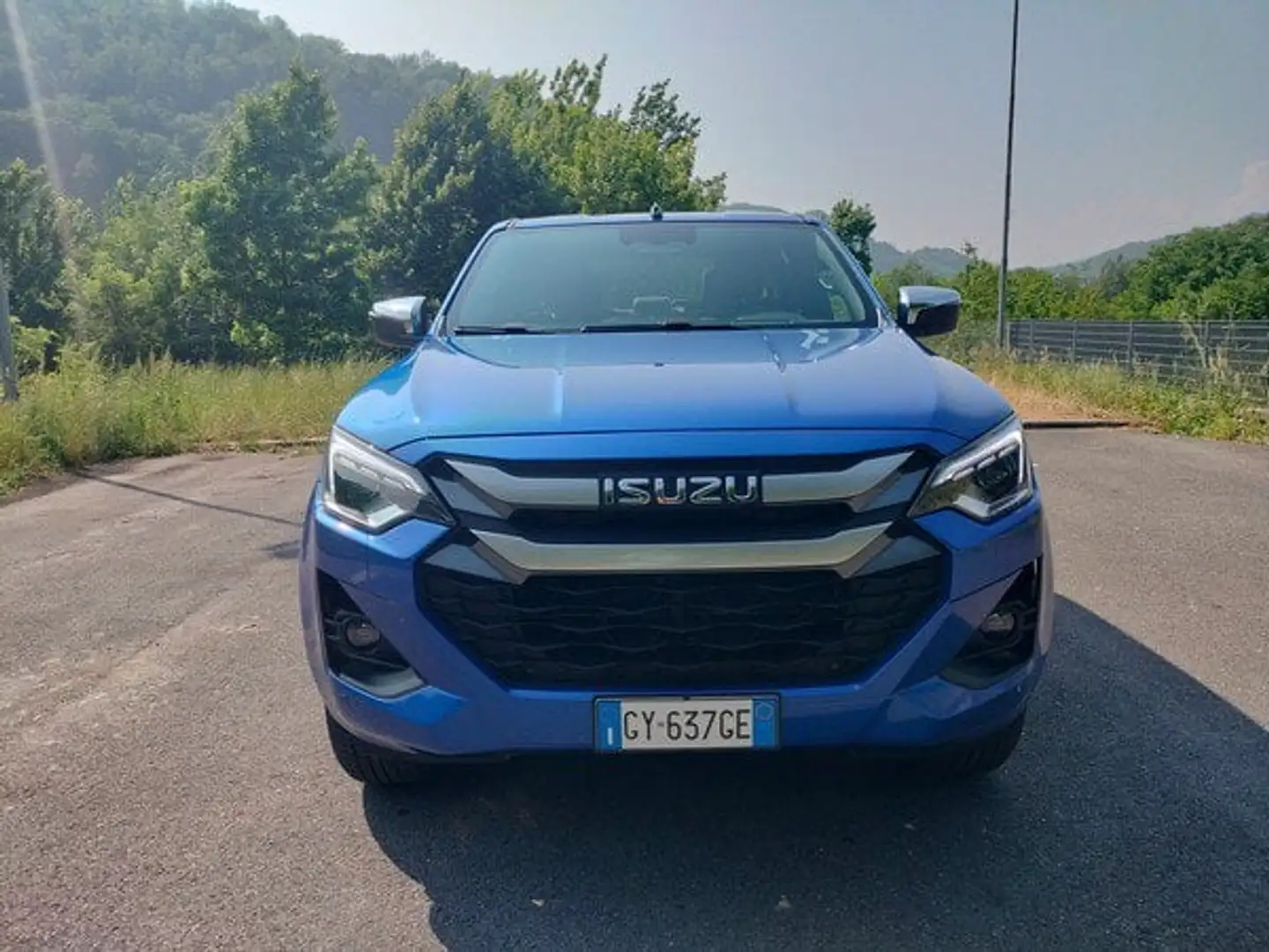 Isuzu D-Max 1.9 aut. Crew F+ Cab Blu/Azzurro - 2
