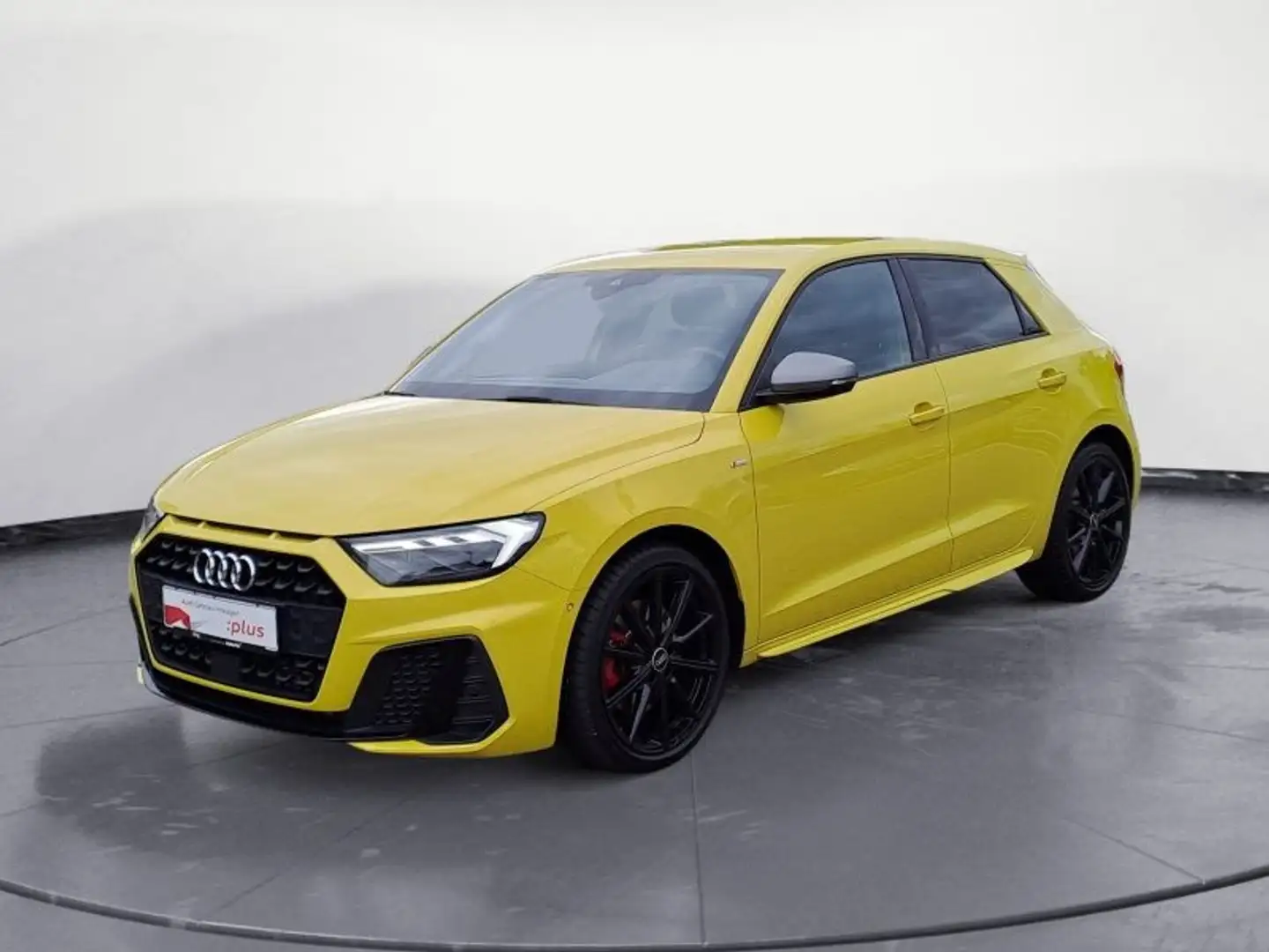 Audi A1 40 TFSI Sportback S tronic S line Желтый - 2
