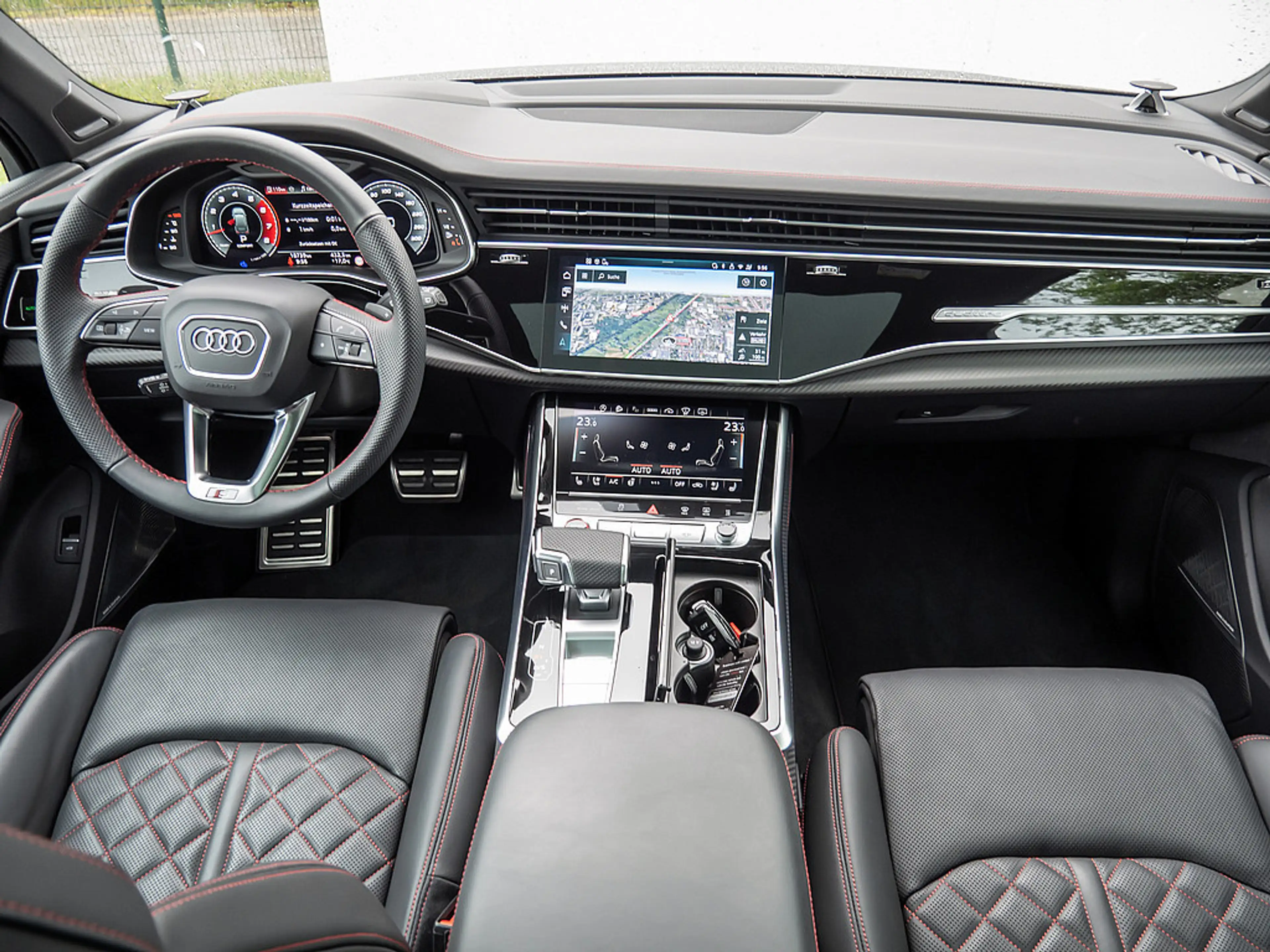 Audi SQ7 SUV TFSI quattro LASER PANO AHK STANDHZ — photo 9