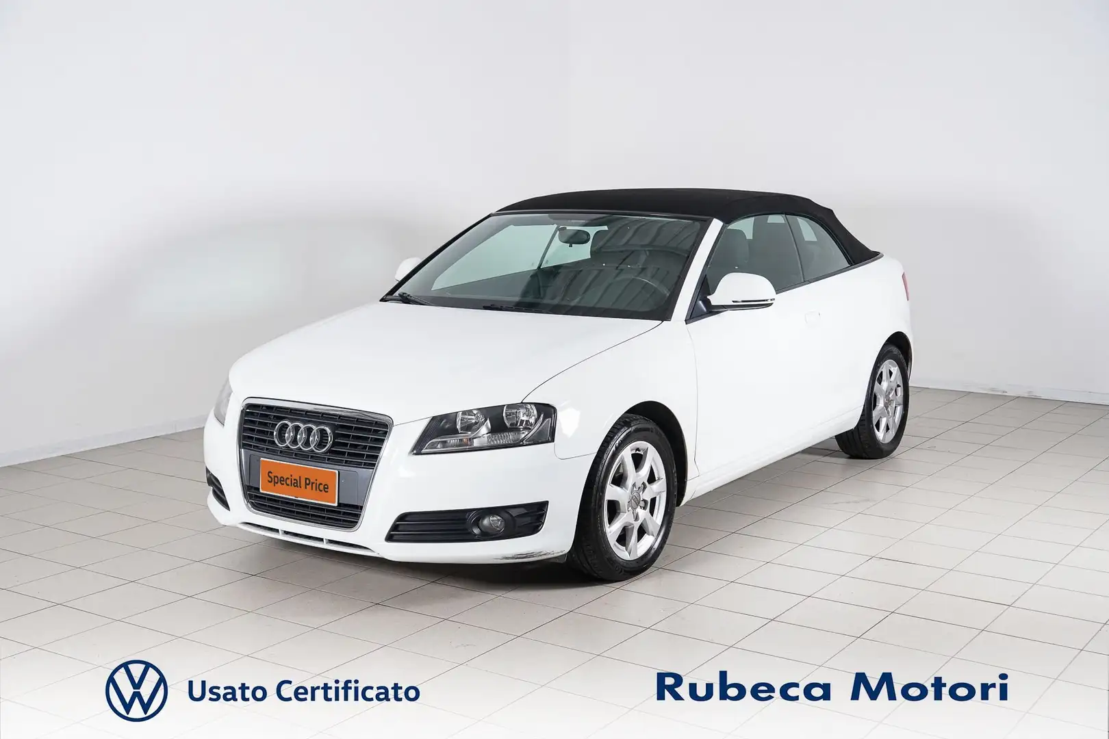 Audi A3 Cabrio 1.9 TDI F.AP. Attraction 105CV Weiß - 1