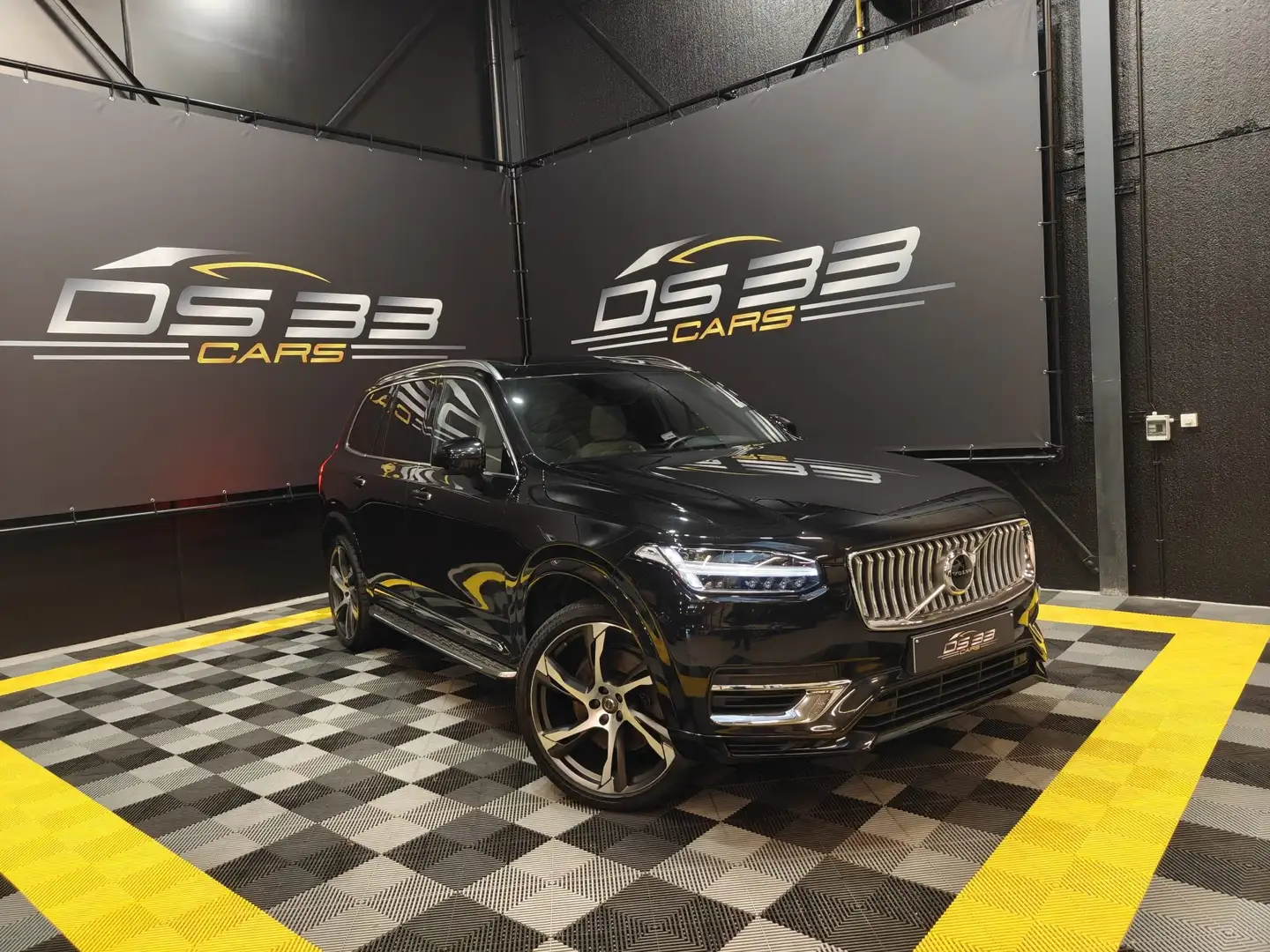 Volvo XC90 T8 AWD 7-zit Inscript/Pano/22"/LED/Keyles/Trekhaak Noir - 1