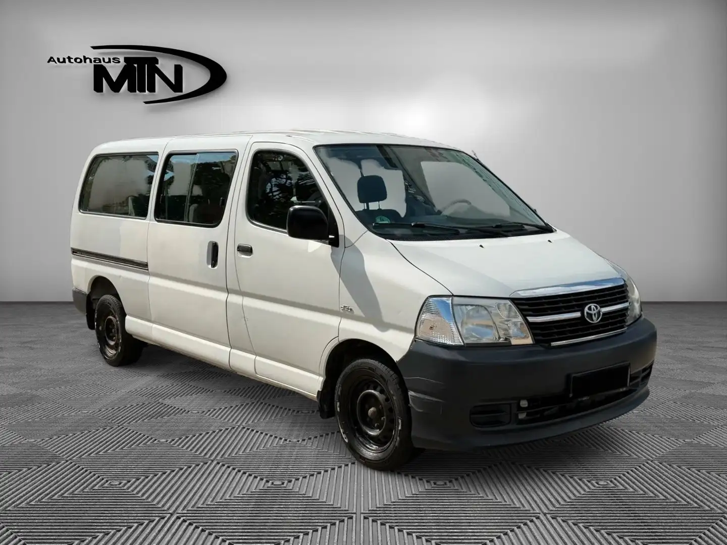 Toyota Hiace 2,5 LANG 8.Sitzer Klima AHK Weiß - 1
