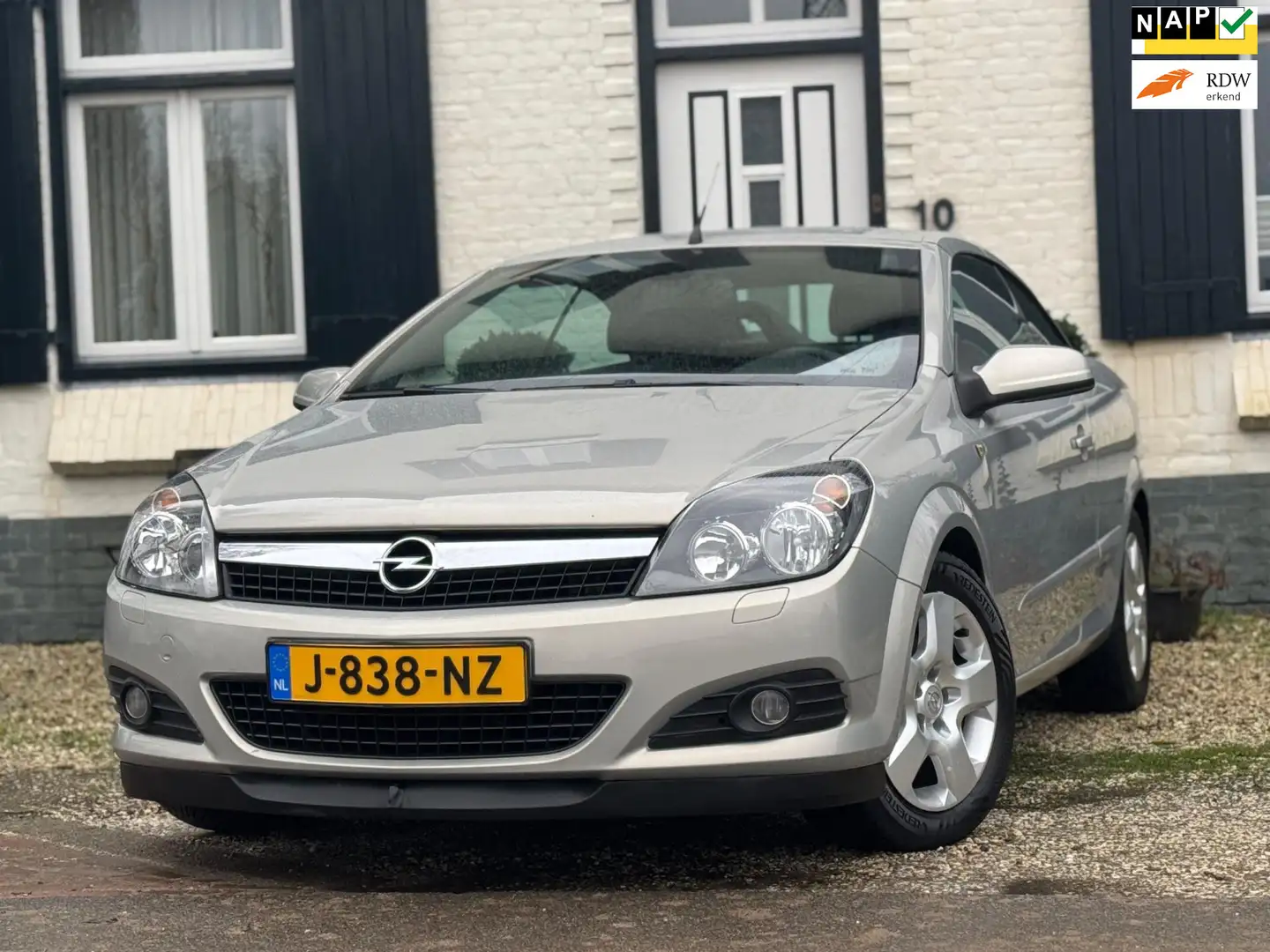 Opel Astra TwinTop 1.8 Enjoy|Cabrio|Clima|Cruise|128DKM!|Nett Gris - 1