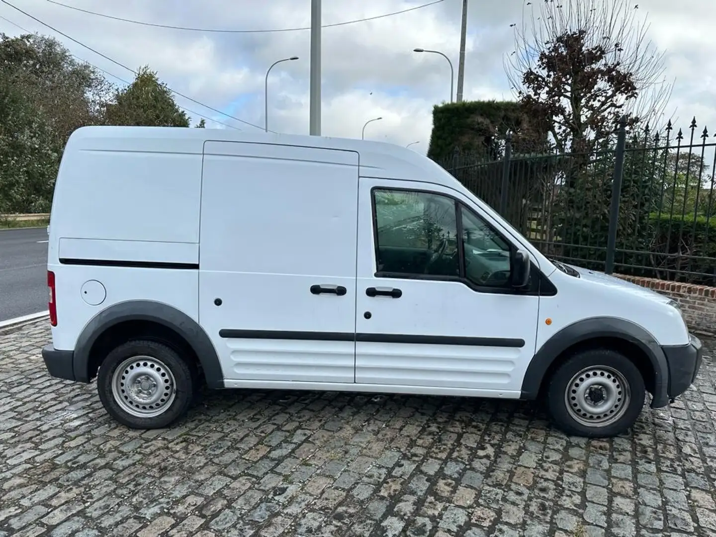 Ford Transit Connect 22.000 km ** Carpass* Original* White - 2