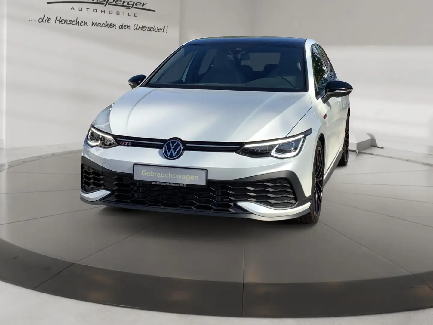 Volkswagen Golf 2.0 TSI DSG GTI Clubsport ACC Akra Pano Kam Weiß - 2