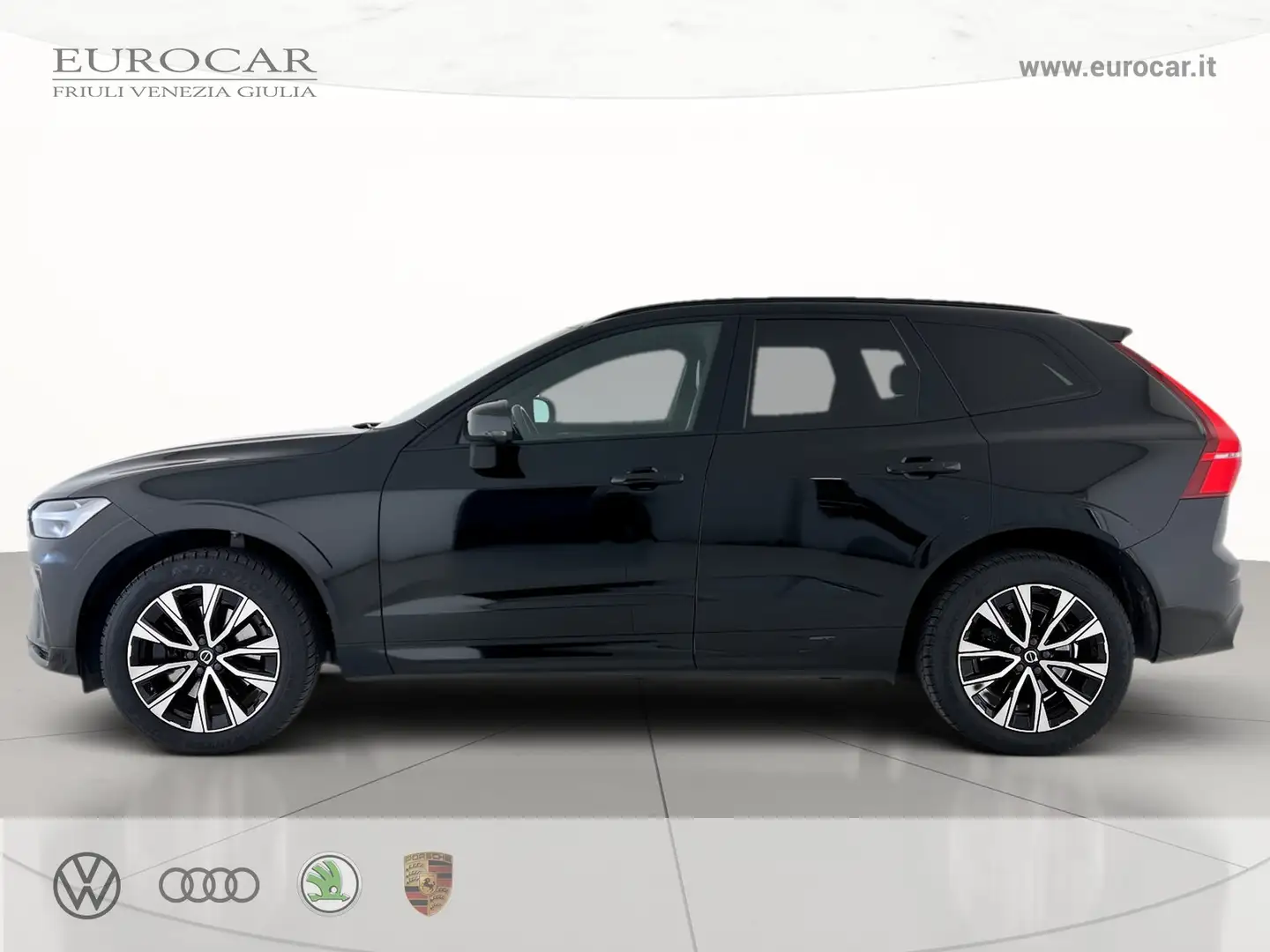 Volvo XC60 2.0 b4 plus dark auto Nero - 2
