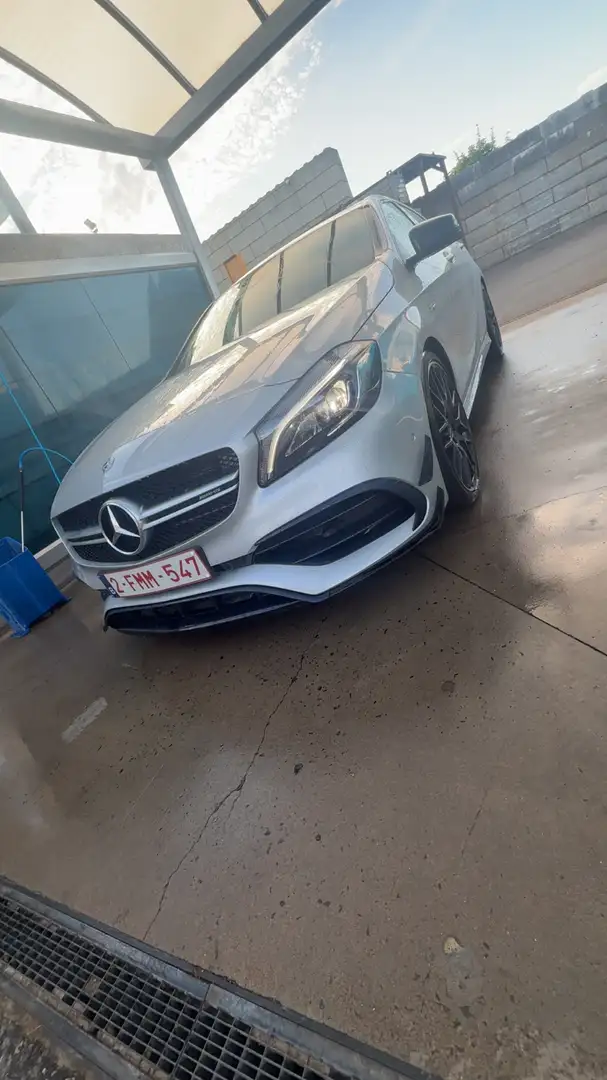 Mercedes-Benz A 45 AMG 4Matic Speedshift 7G-DCT - 2