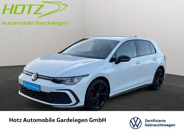 Volkswagen Golf GTE VIII 1.4 TSI DSG GTE eHybrid MATRIX/ACC/AHK