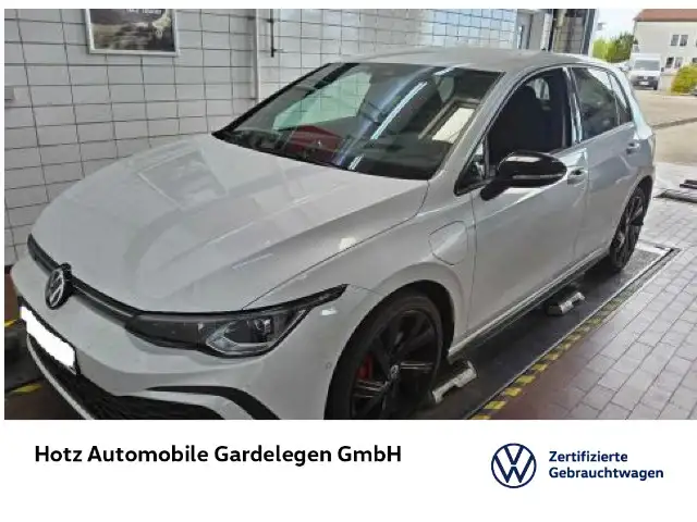 Volkswagen Golf GTE VIII 1.4 TSI DSG GTE eHybrid MATRIX/ACC/AHK