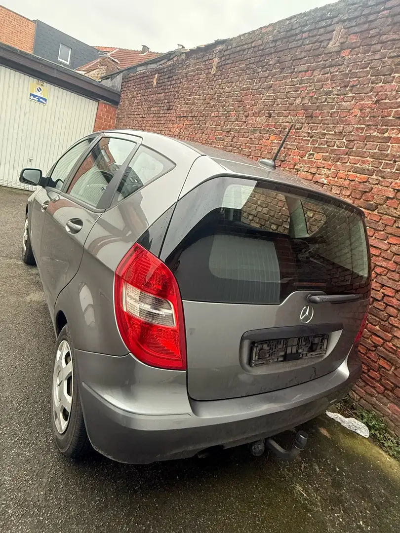 Mercedes-Benz A 180 CDI Classic Gris - 2