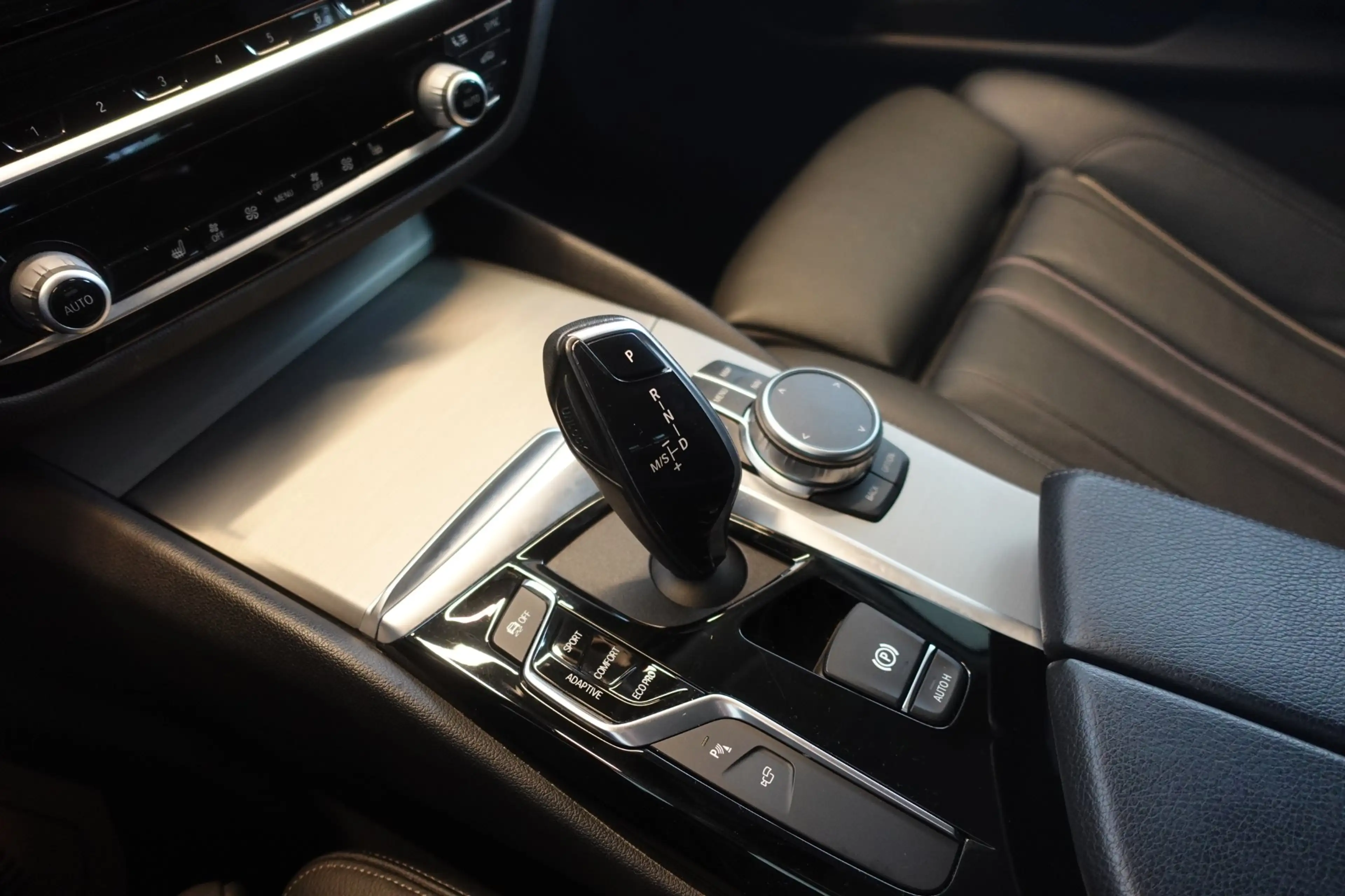 BMW 530 d xDrive G31 — photo 15