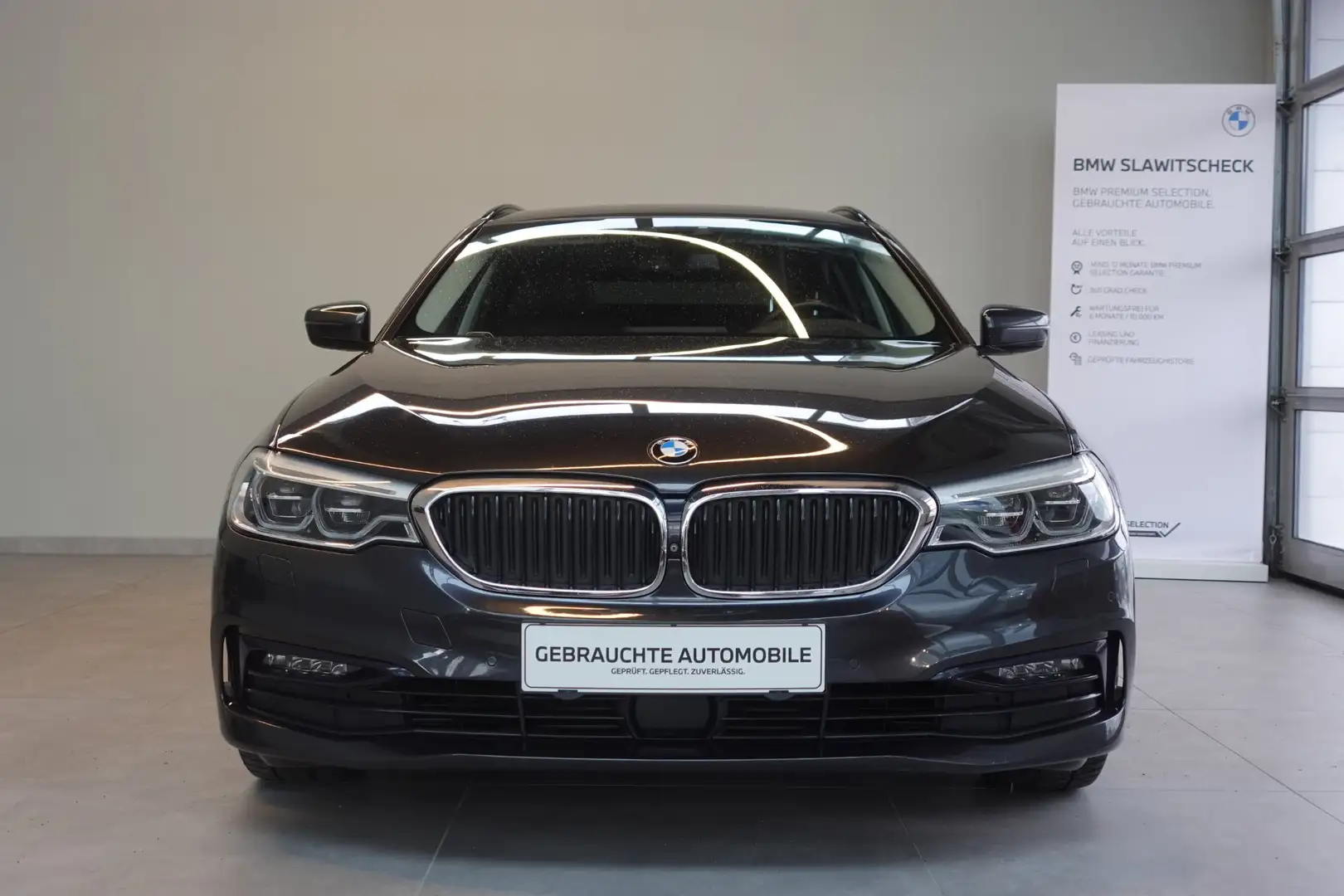 BMW 530 d xDrive G31 Grau - 2