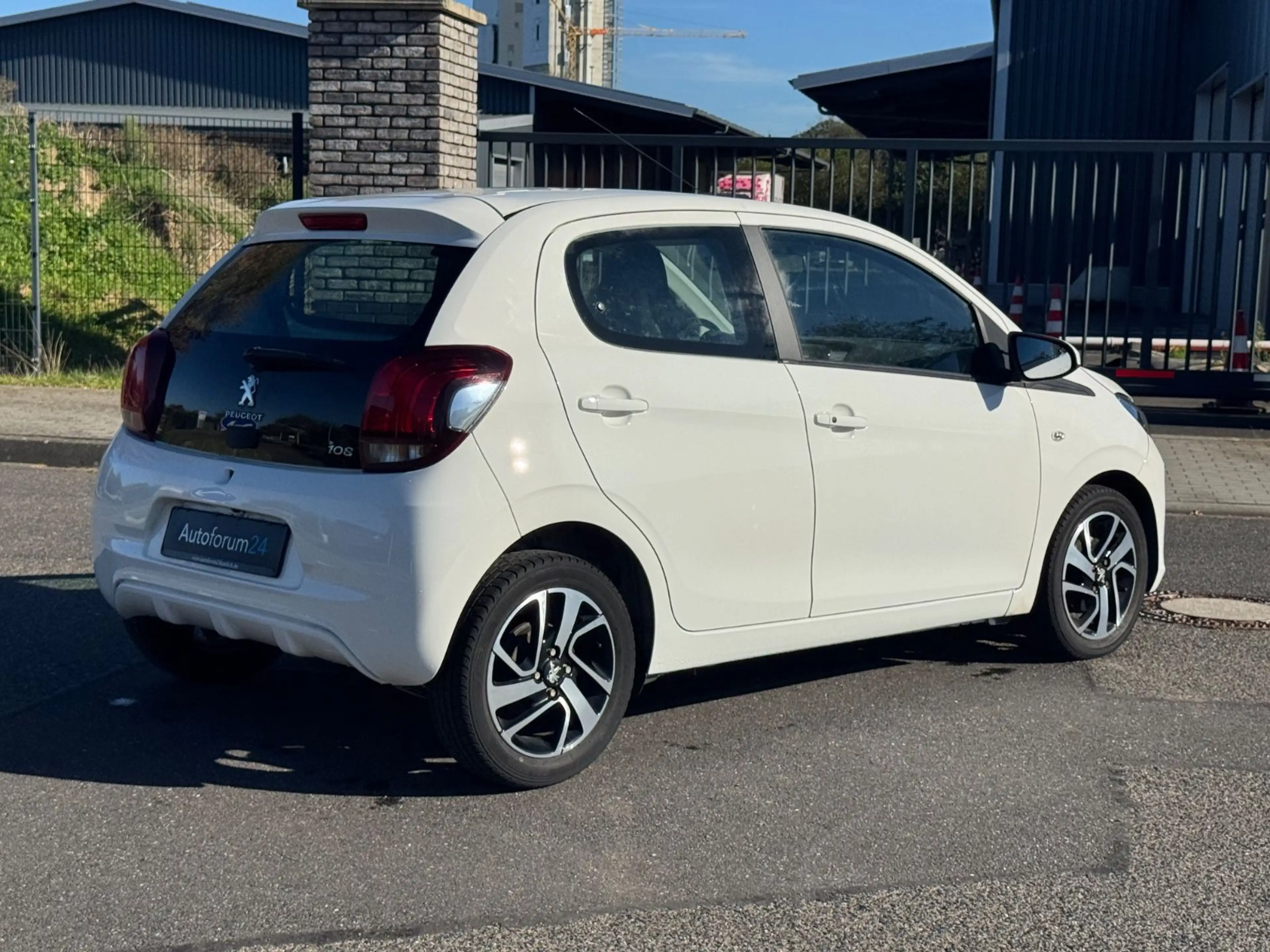 Peugeot 108 Allure *Navi*Klima*Tempomat* — photo 5