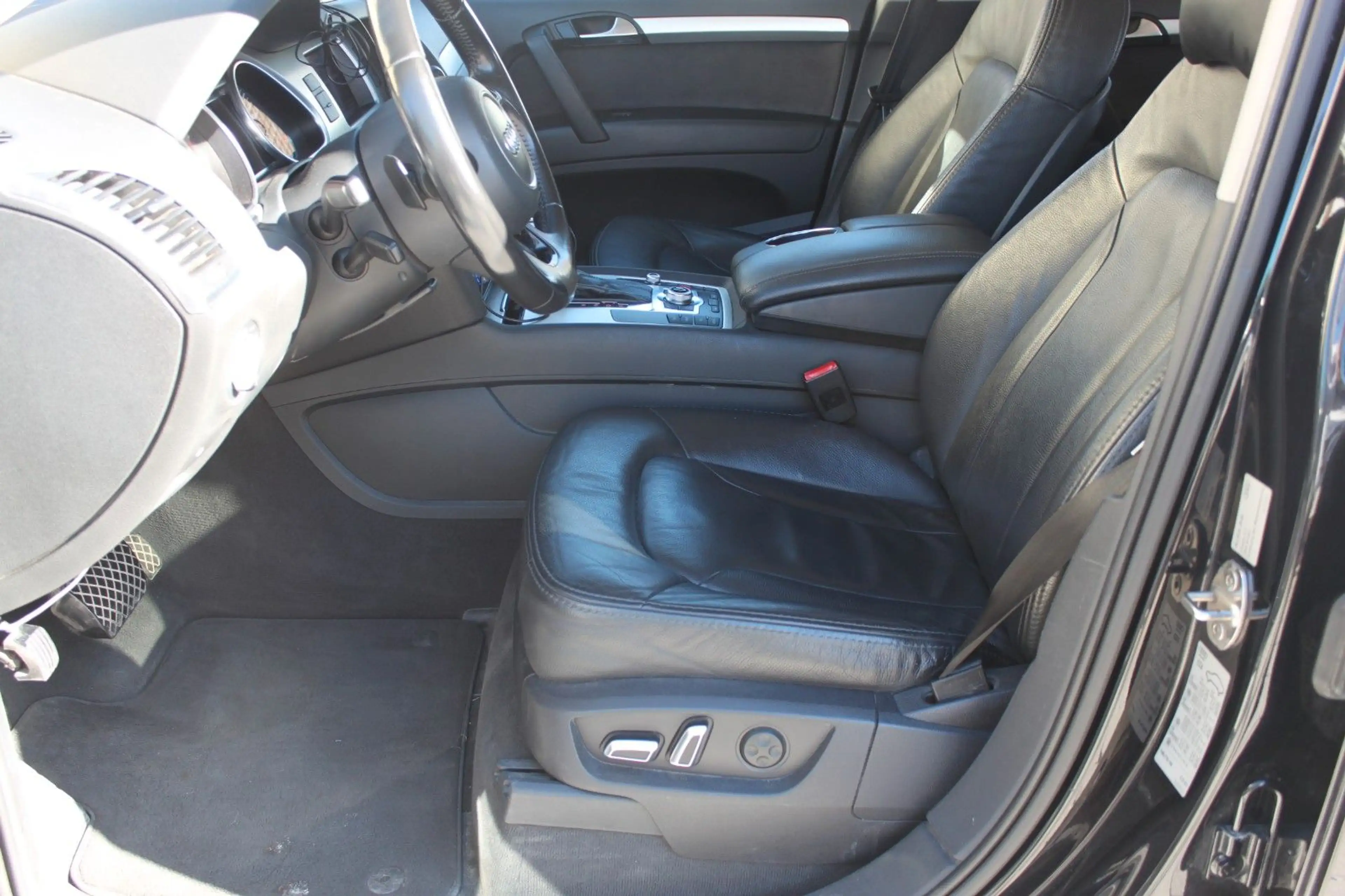 Audi Q7 3.0 TDI quattro — photo 6