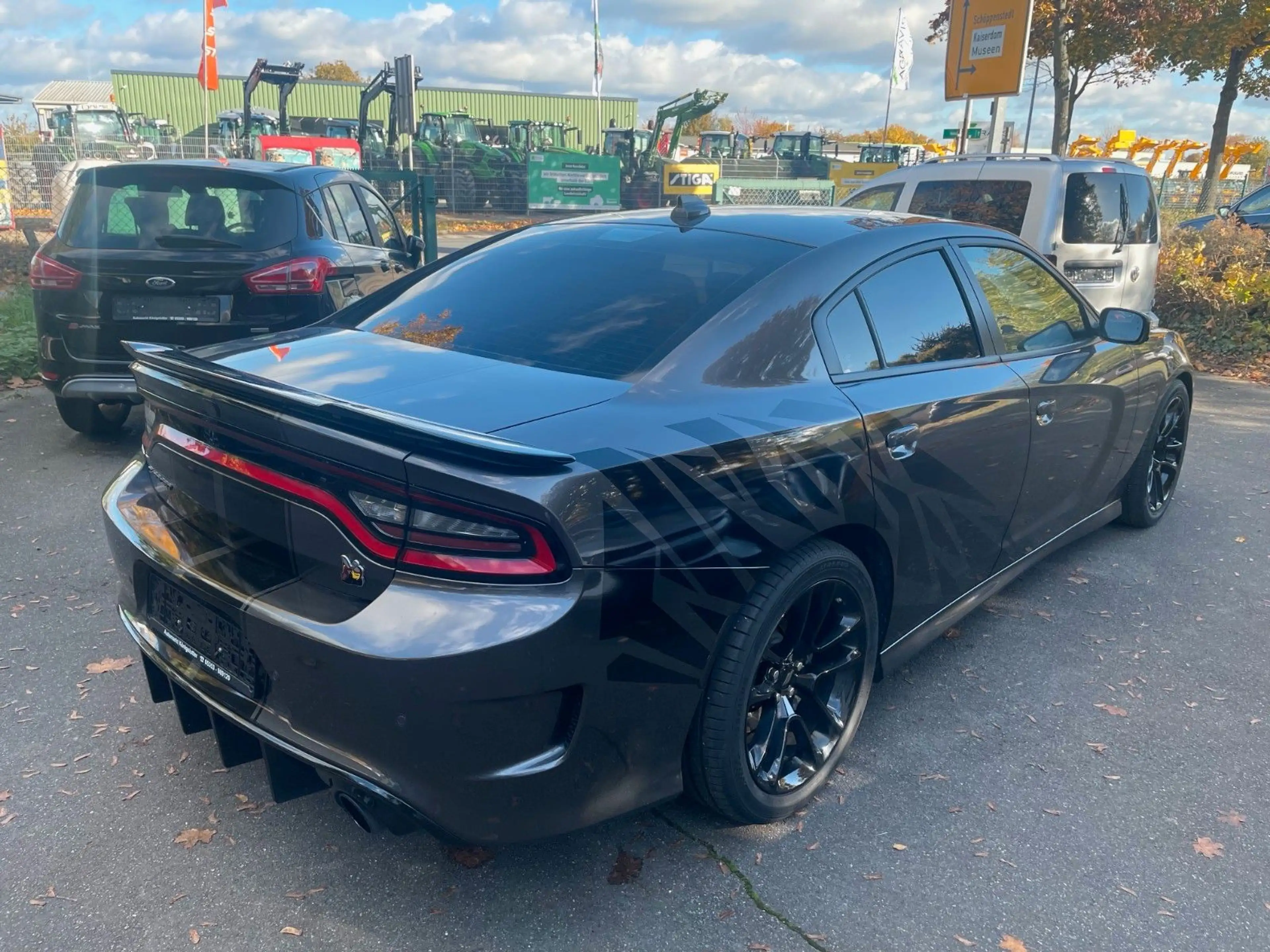 Dodge Charger SRT 6.4 Hemi V8 392 cui Scat Pack — photo 5