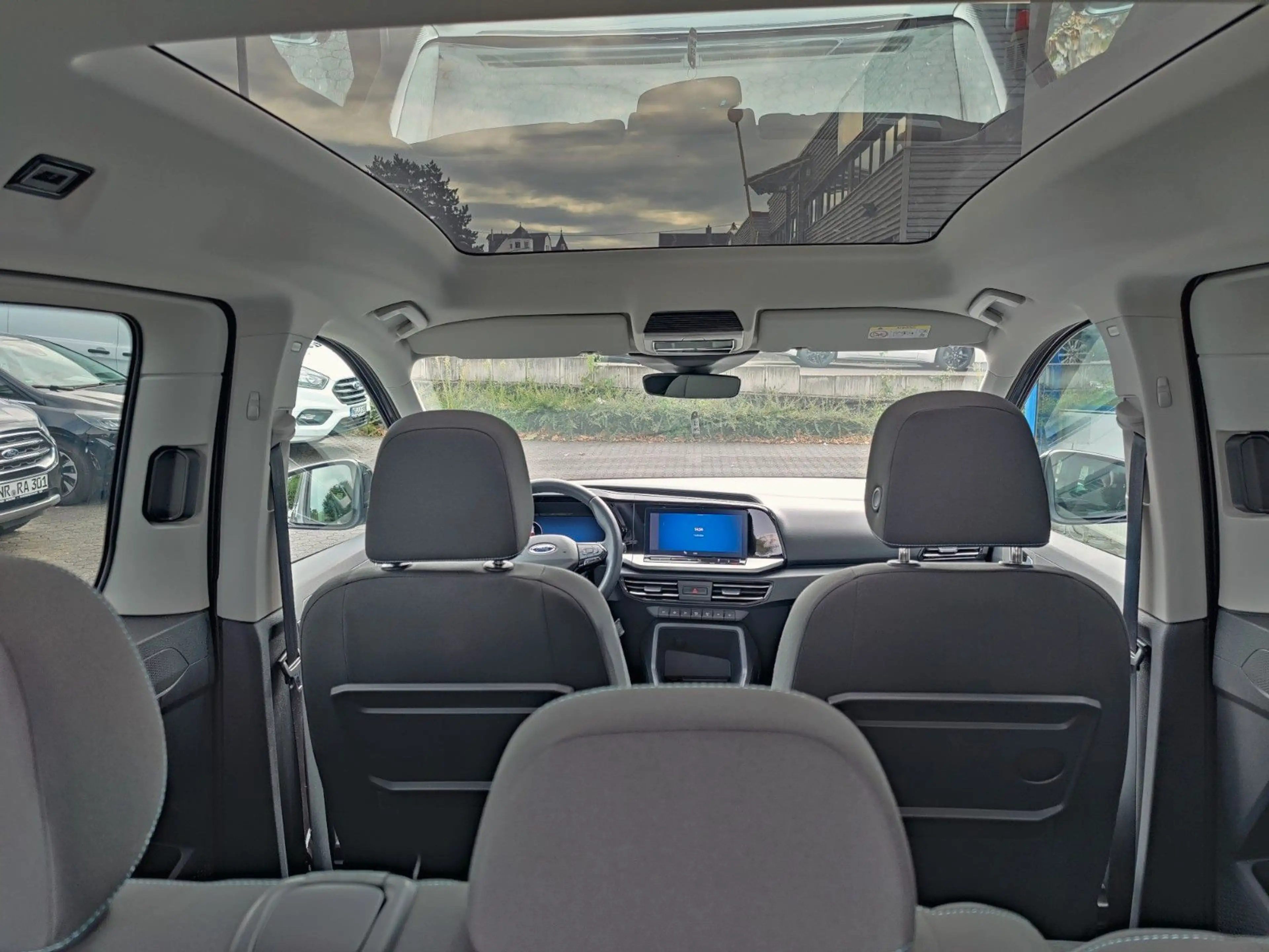 Ford Tourneo Connect Active — photo 8