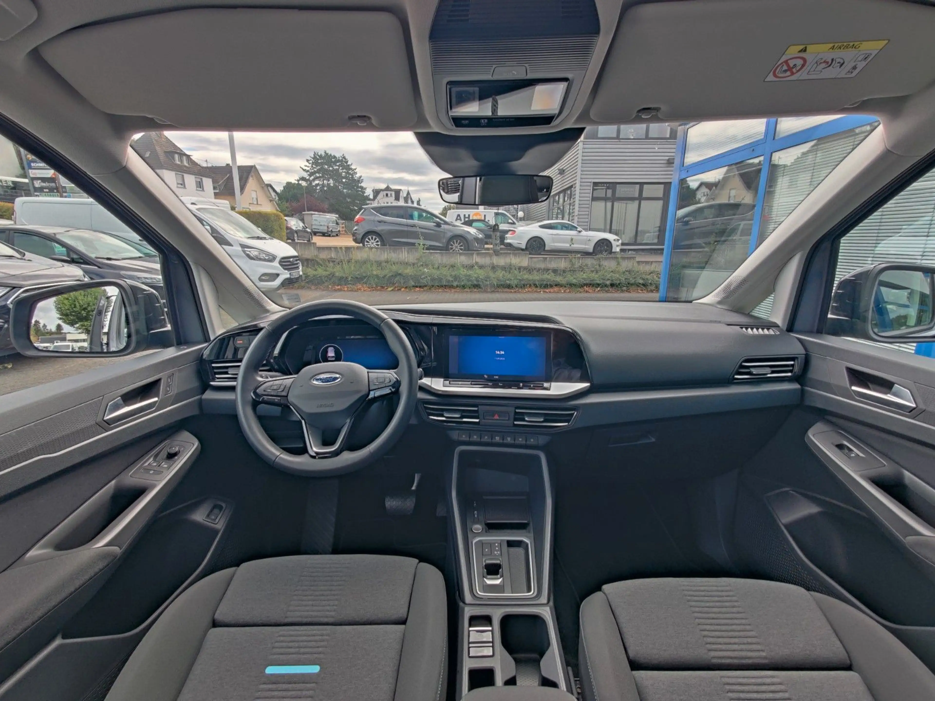 Ford Tourneo Connect Active — photo 10